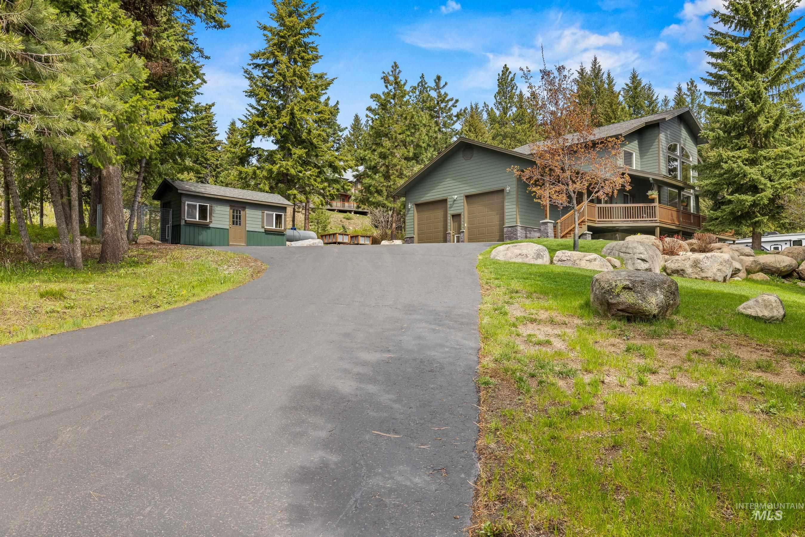 1611 Woodhaven Lane, McCall, Idaho 83638, 4 Bedrooms, 3 Bathrooms, Residential For Sale, Price $1,445,000,MLS 98948328