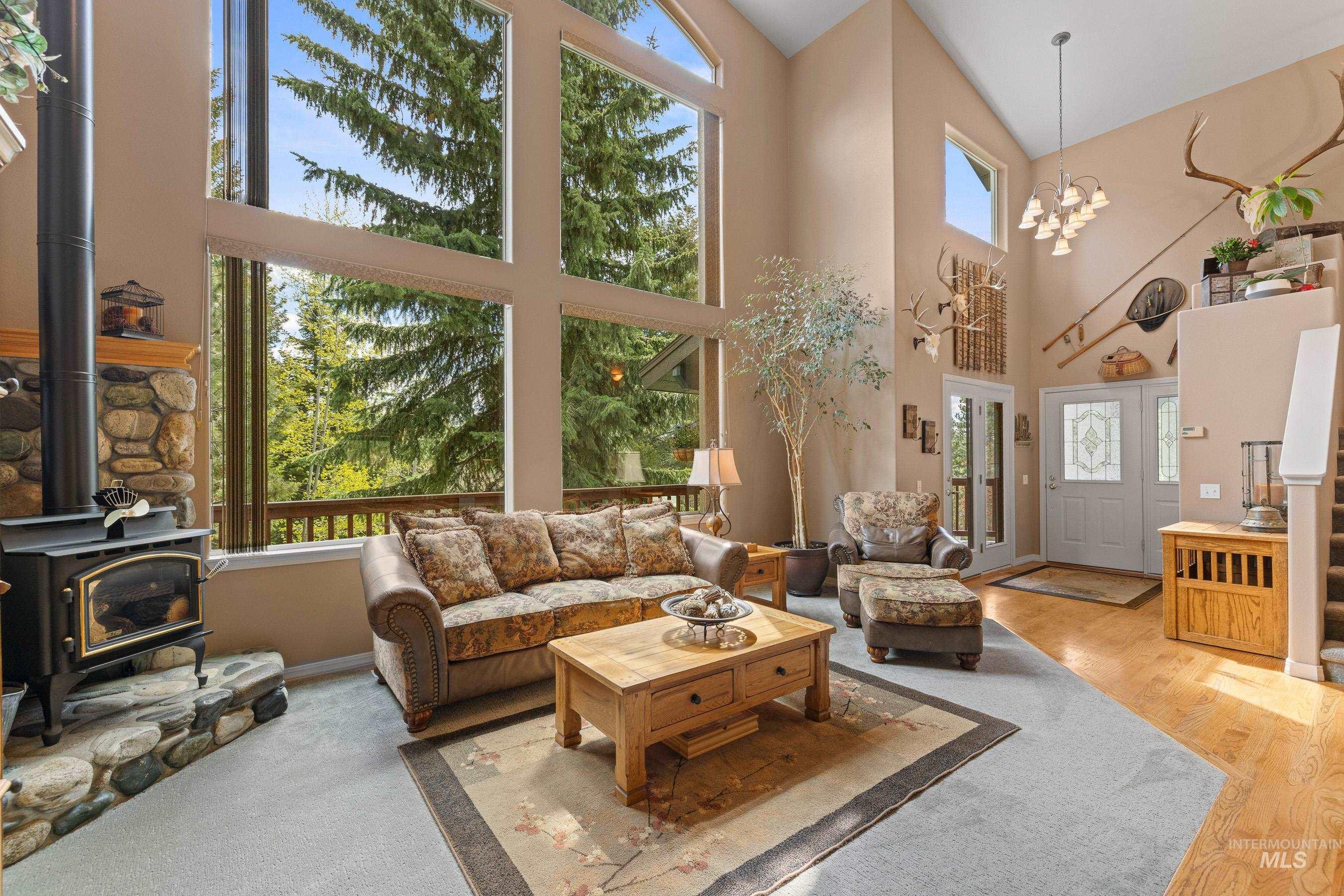 1611 Woodhaven Lane, McCall, Idaho 83638, 4 Bedrooms, 3 Bathrooms, Residential For Sale, Price $1,445,000,MLS 98948328