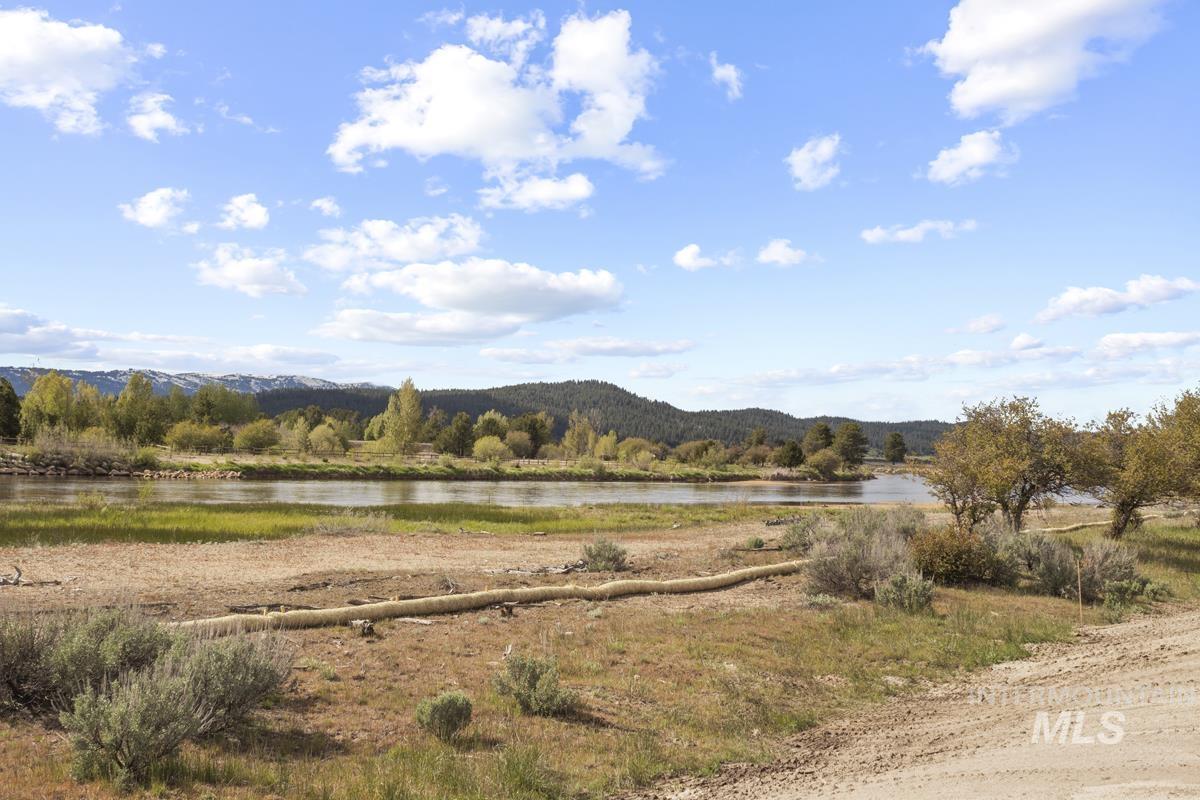 L7 B1 River Bank Drive, Cascade, Idaho 83611, Land For Sale, Price $275,000,MLS 98948335