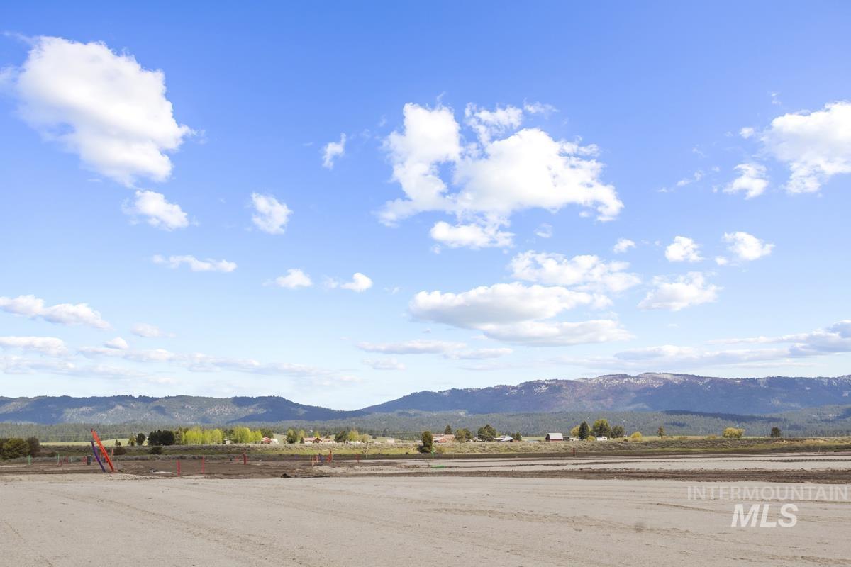 L7 B1 River Bank Drive, Cascade, Idaho 83611, Land For Sale, Price $275,000,MLS 98948335