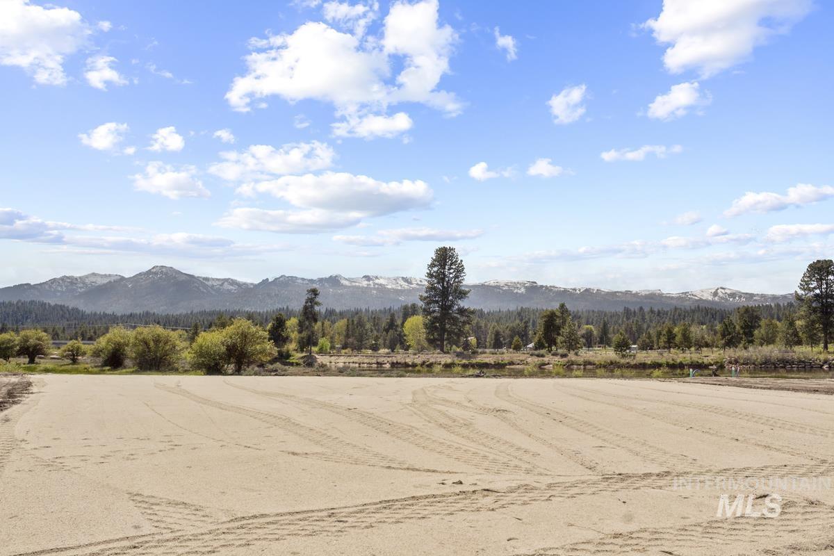 L7 B1 River Bank Drive, Cascade, Idaho 83611, Land For Sale, Price $275,000,MLS 98948335