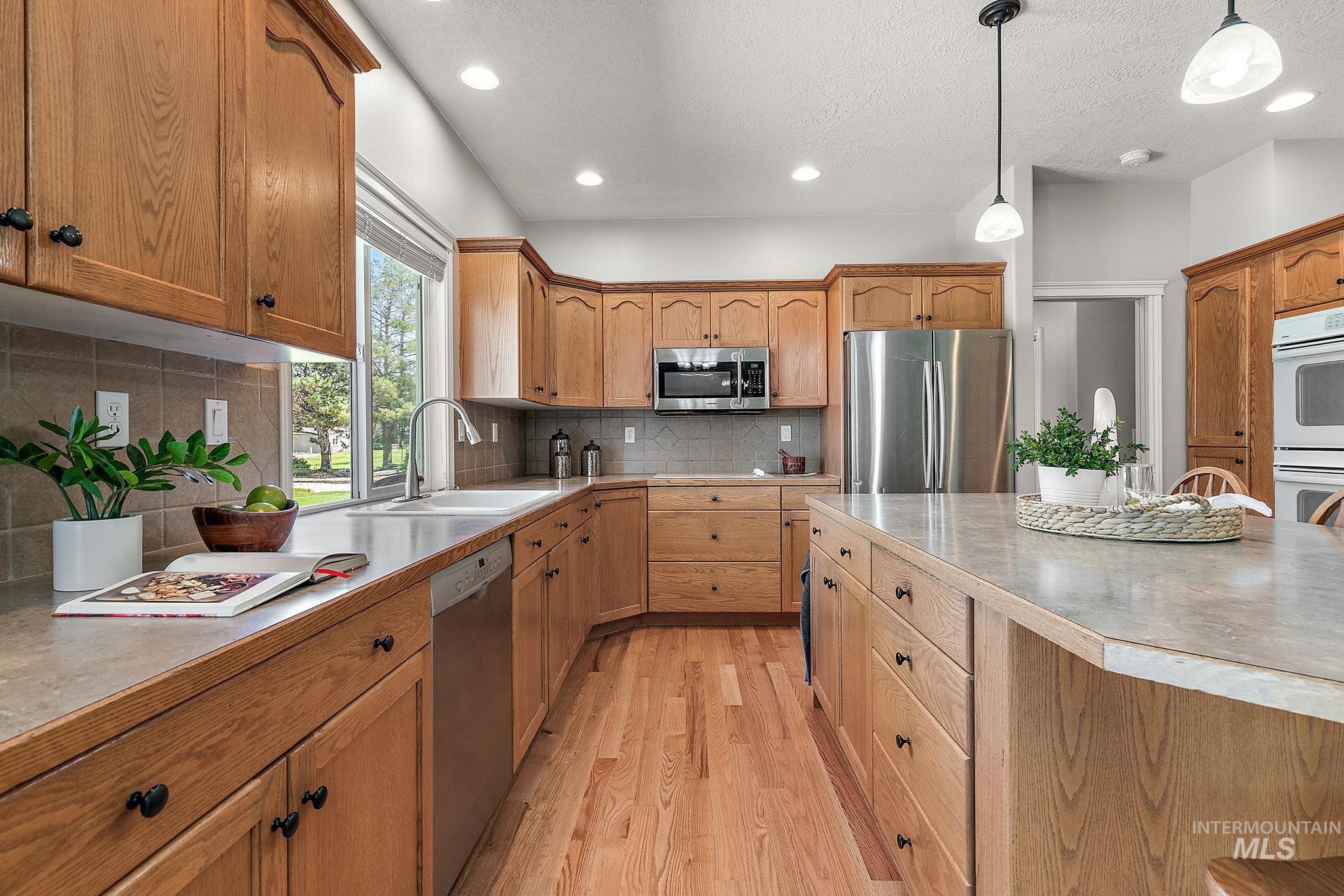 2070 W Waltman St, Meridian, Idaho 83642, 6 Bedrooms, 3 Bathrooms, Residential For Sale, Price $899,999, 98948372