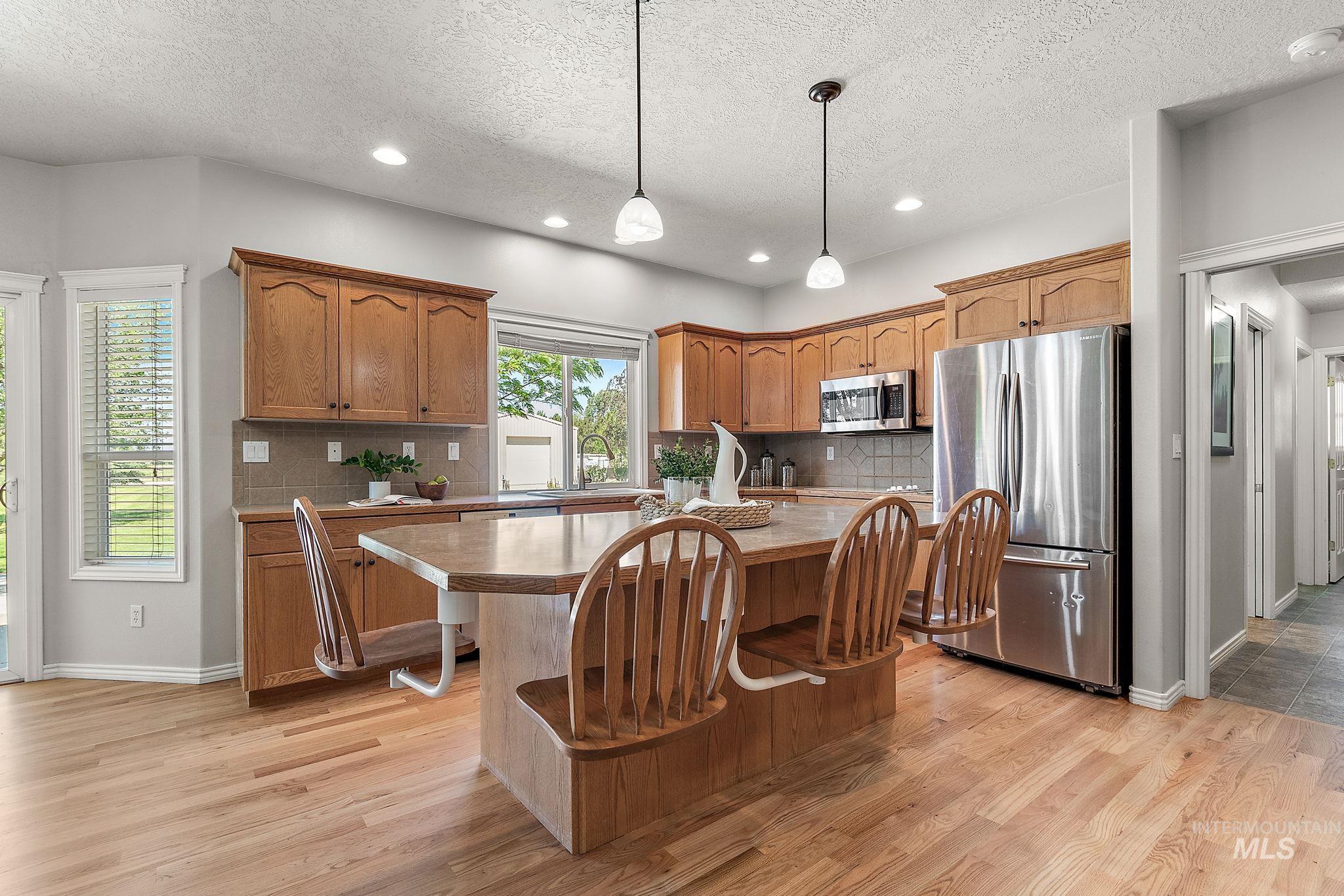 2070 W Waltman St, Meridian, Idaho 83642, 6 Bedrooms, 3 Bathrooms, Residential For Sale, Price $899,999, 98948372