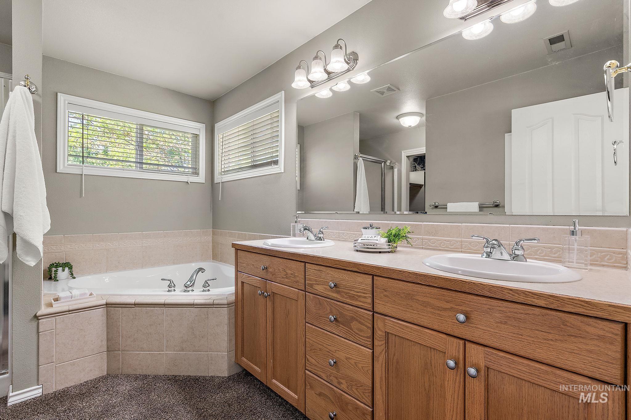 2070 W Waltman St, Meridian, Idaho 83642, 6 Bedrooms, 3 Bathrooms, Residential For Sale, Price $899,999, 98948372