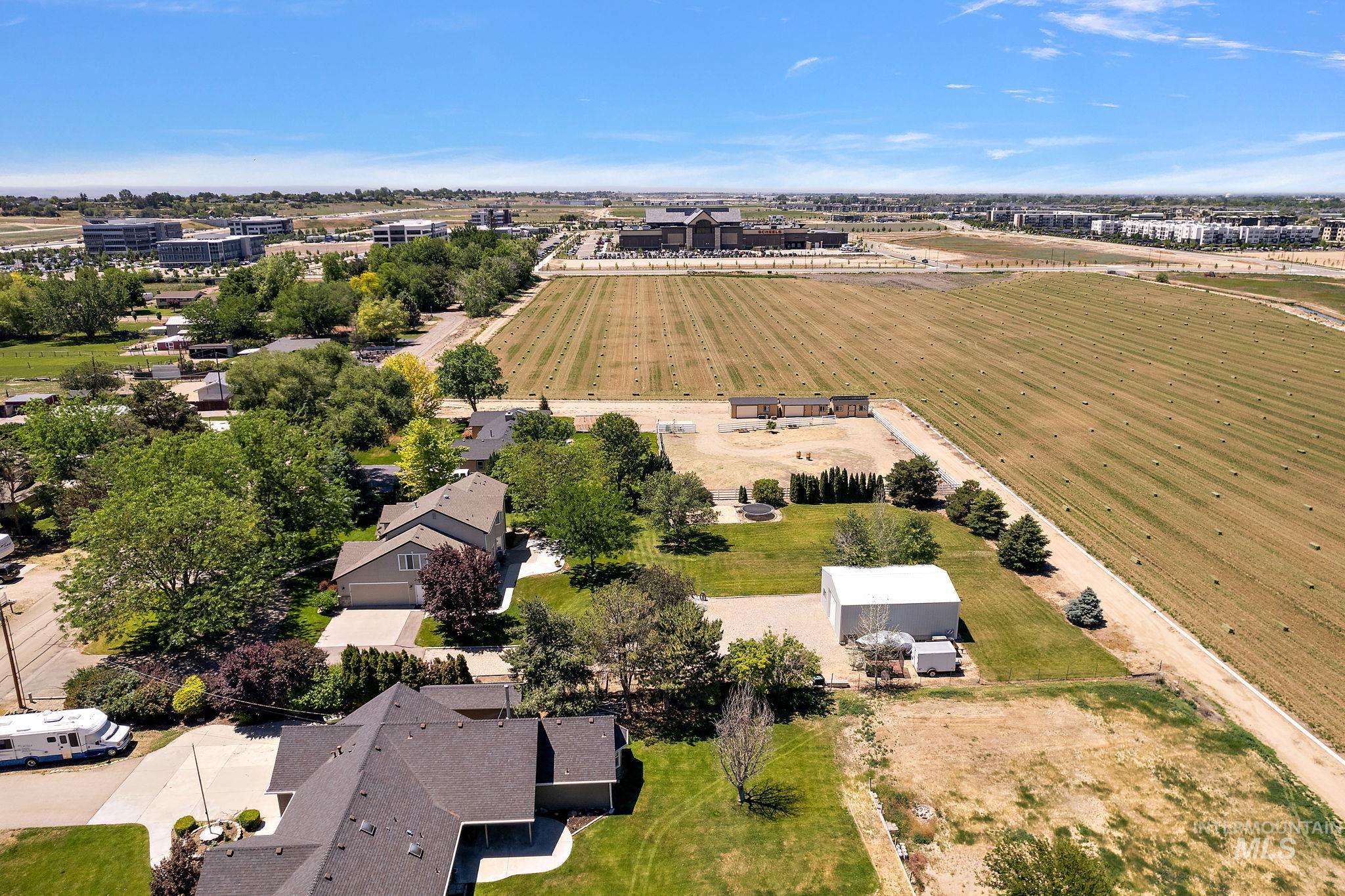 2070 W Waltman St, Meridian, Idaho 83642, 6 Bedrooms, 3 Bathrooms, Residential For Sale, Price $899,999, 98948372