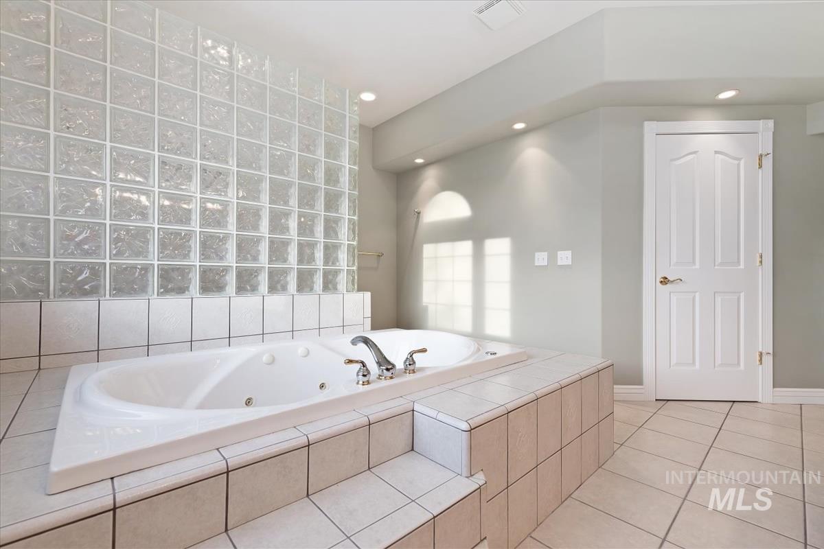 3057 Hwy 71, Cambridge, Idaho 83610, 4 Bedrooms, 3 Bathrooms, Residential For Sale, Price $1,800,000, 98948466