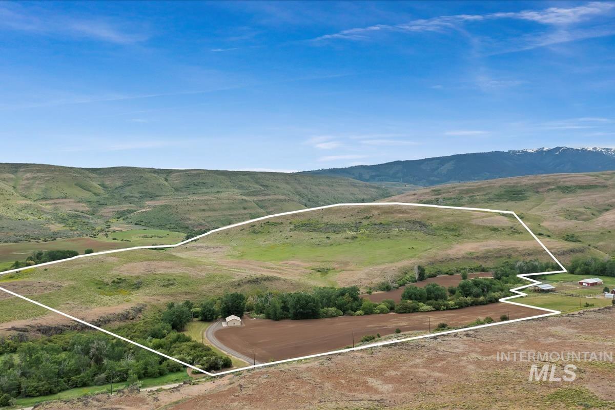 3057 Hwy 71, Cambridge, Idaho 83610, 4 Bedrooms, 3 Bathrooms, Residential For Sale, Price $1,800,000, 98948466