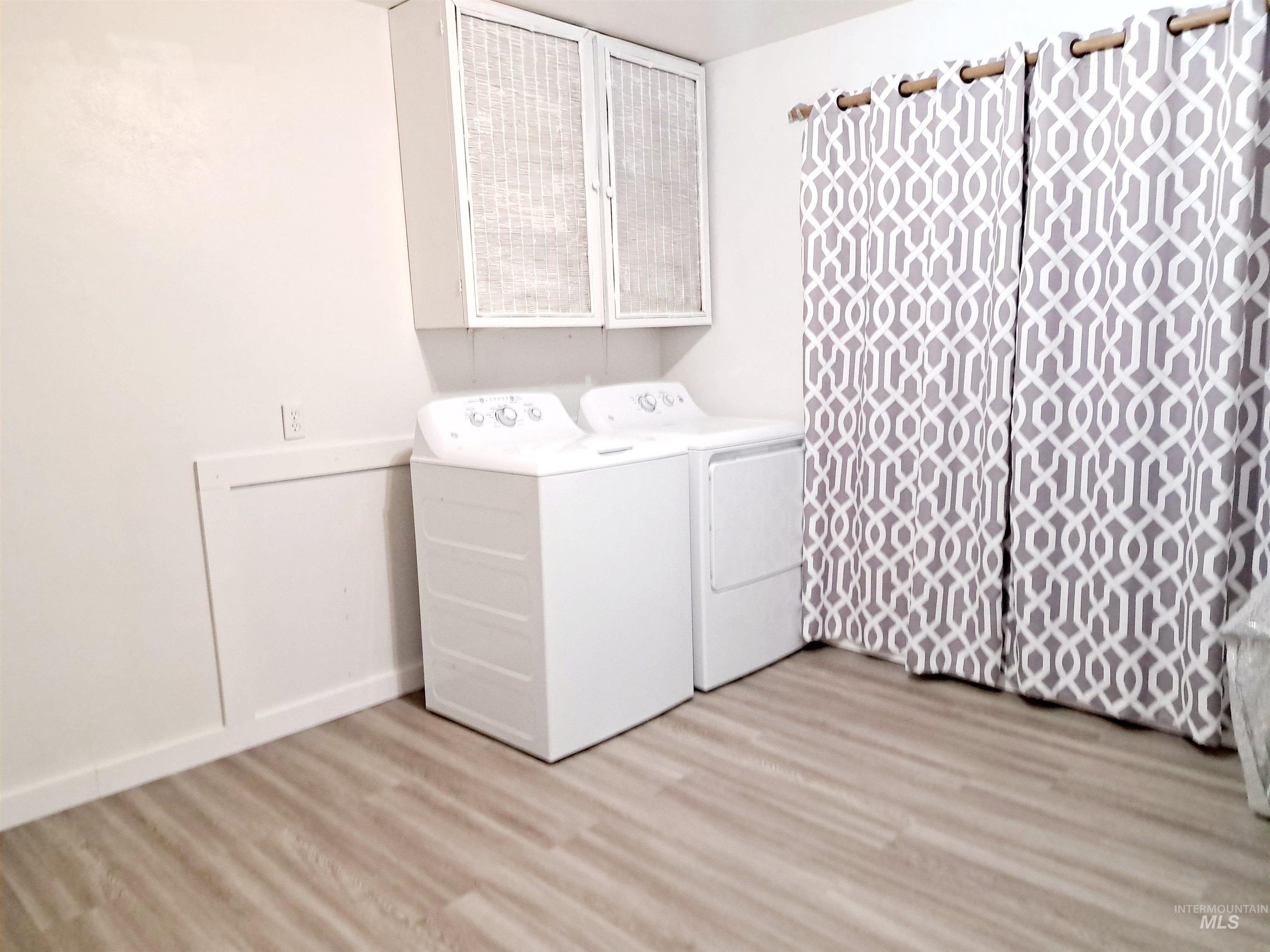 207 N Main St, Homedale, Idaho 83628, 3 Bedrooms, 1 Bathroom, Residential For Sale, Price $289,000, 98948496