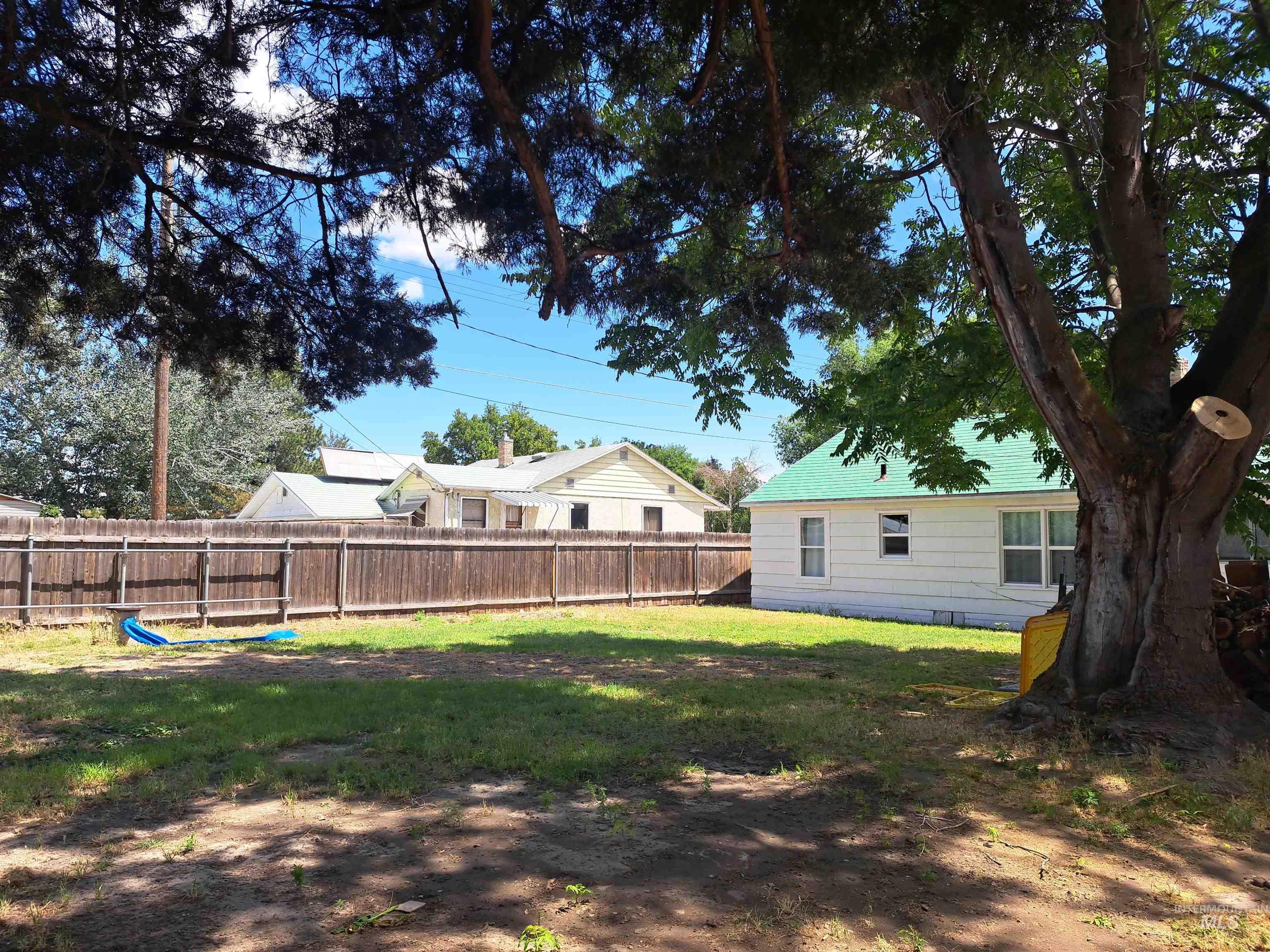 207 N Main St, Homedale, Idaho 83628, 3 Bedrooms, 1 Bathroom, Residential For Sale, Price $289,000, 98948496