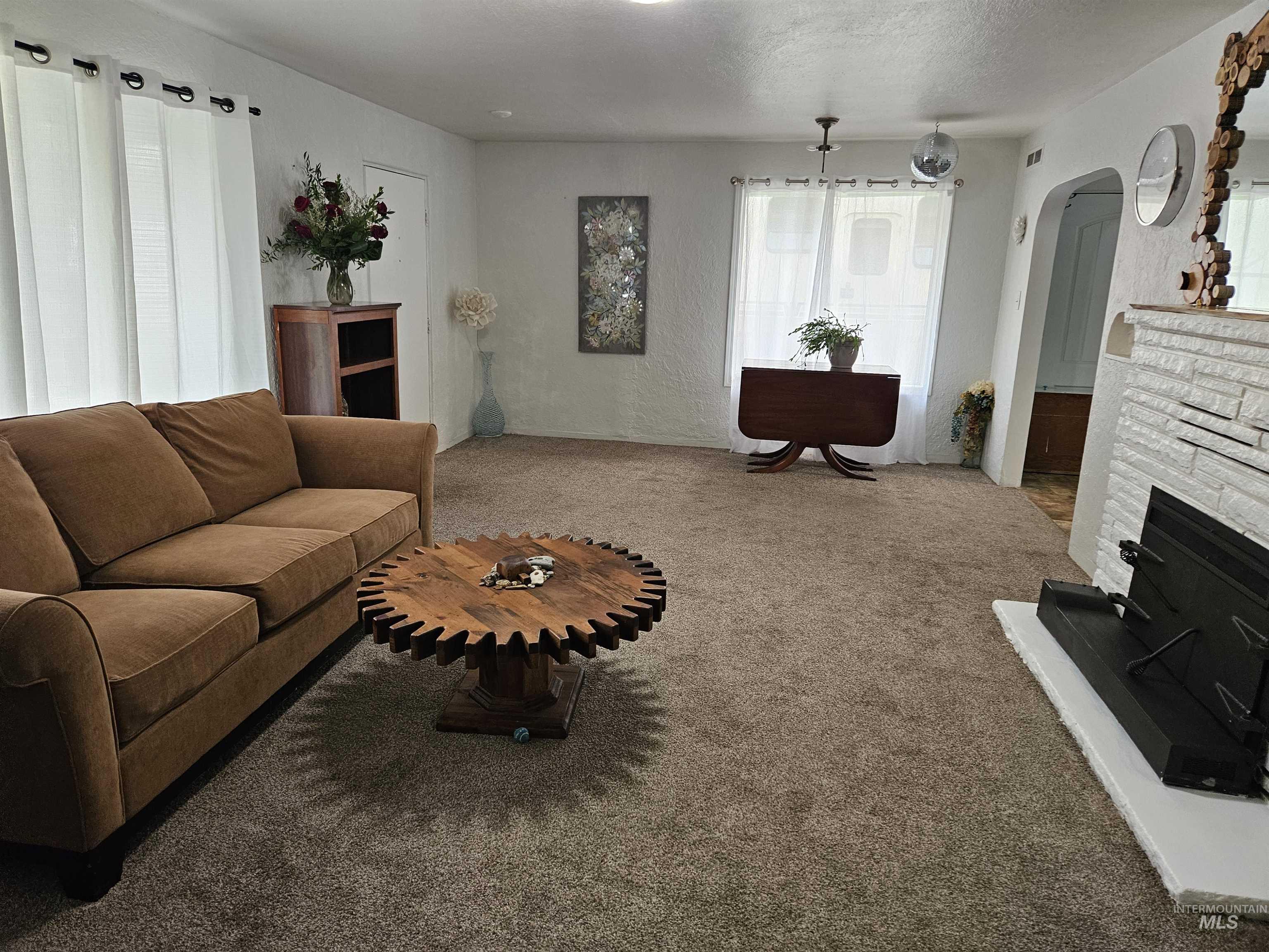 207 N Main St, Homedale, Idaho 83628, 3 Bedrooms, 1 Bathroom, Residential For Sale, Price $289,000, 98948496