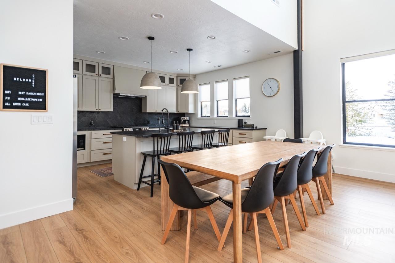 1047 Kaitlyn Loop, McCall, Idaho 83638, 4 Bedrooms, 4.5 Bathrooms, Residential For Sale, Price $1,200,000, 98948508