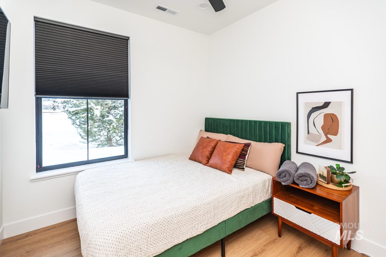 1047 Kaitlyn Loop, McCall, Idaho 83638, 4 Bedrooms, 4.5 Bathrooms, Residential For Sale, Price $1,200,000, 98948508