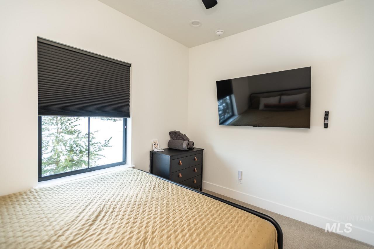 1047 Kaitlyn Loop, McCall, Idaho 83638, 4 Bedrooms, 4.5 Bathrooms, Residential For Sale, Price $1,200,000, 98948508