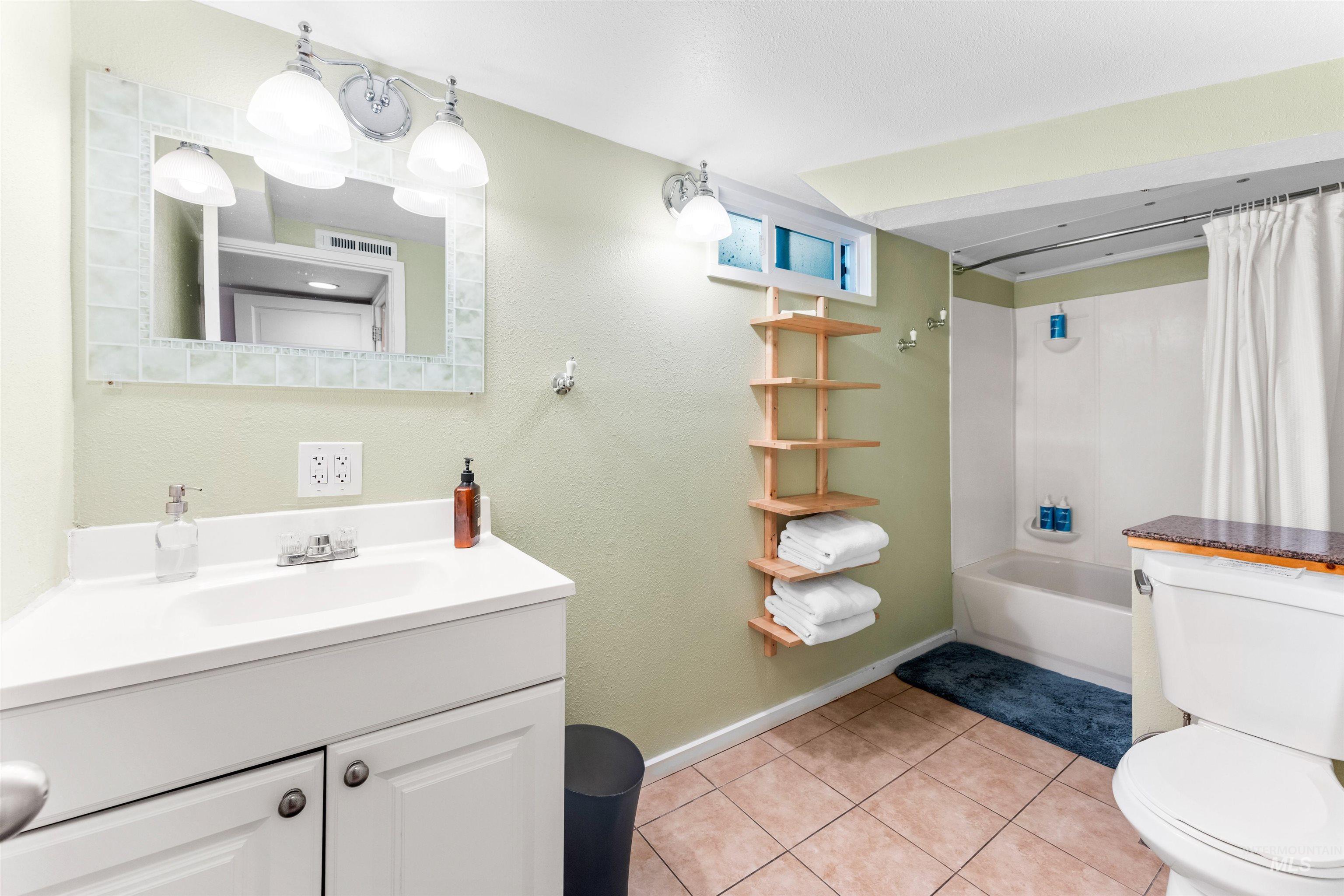 1605 N 11th St, Boise, Idaho 83702, 2 Bedrooms, 1 Bathroom, Residential Income For Sale, Price $965,000, 98948587