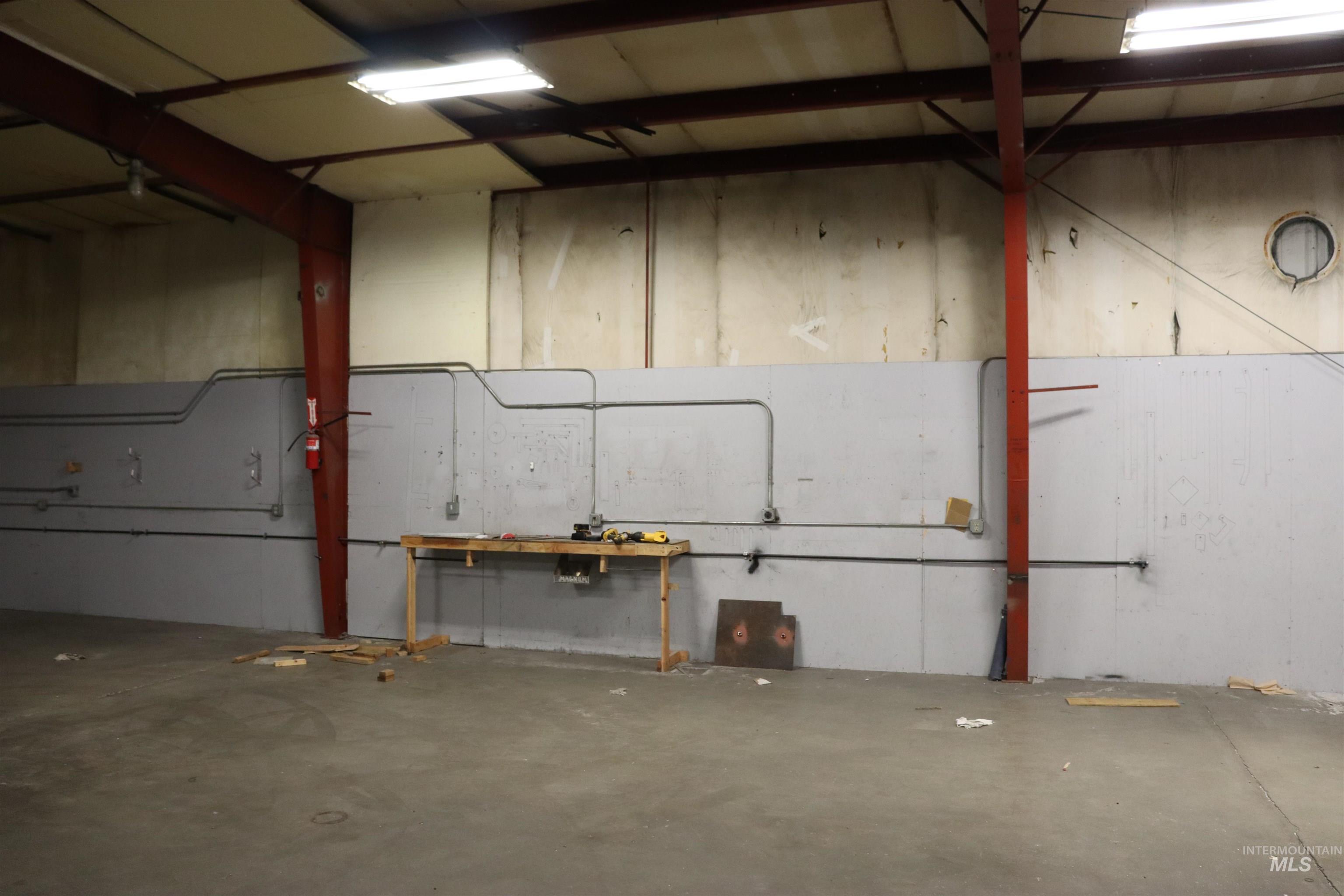 1390 Commercial Way, Clarkston, Washington 99403, Business/Commercial For Sale, Price $575,000, 98948623