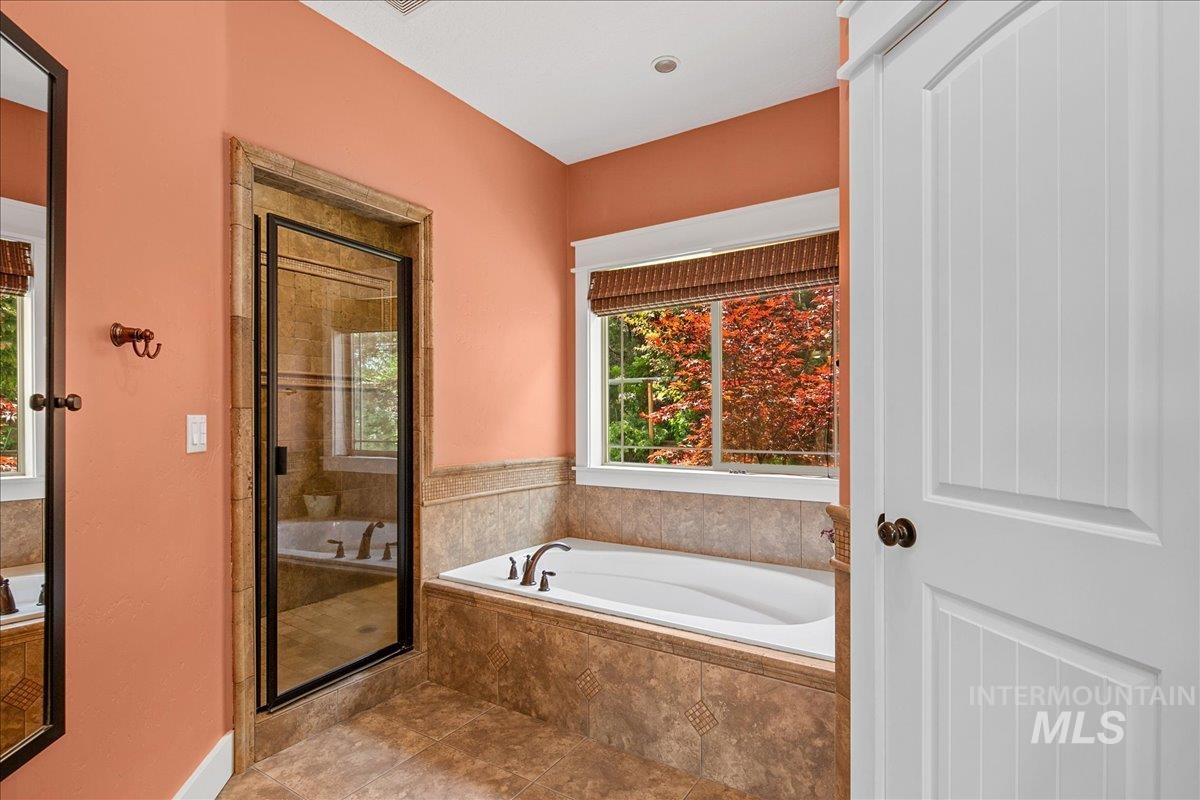 2600 W South Slope Rd, Emmett, Idaho 83617, 4 Bedrooms, 4 Bathrooms, Residential For Sale, Price $1,449,000, 98948661