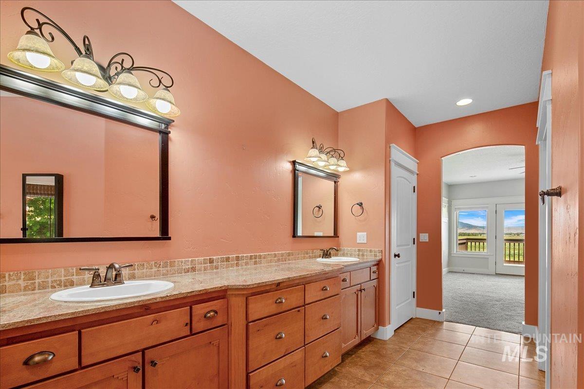 2600 W South Slope Rd, Emmett, Idaho 83617, 4 Bedrooms, 4 Bathrooms, Residential For Sale, Price $1,449,000, 98948661