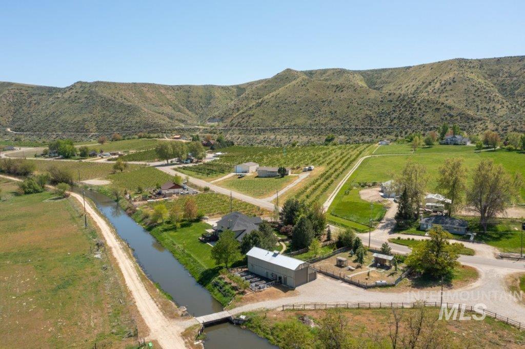 2600 W South Slope Rd, Emmett, Idaho 83617, 4 Bedrooms, 4 Bathrooms, Residential For Sale, Price $1,449,000, 98948661
