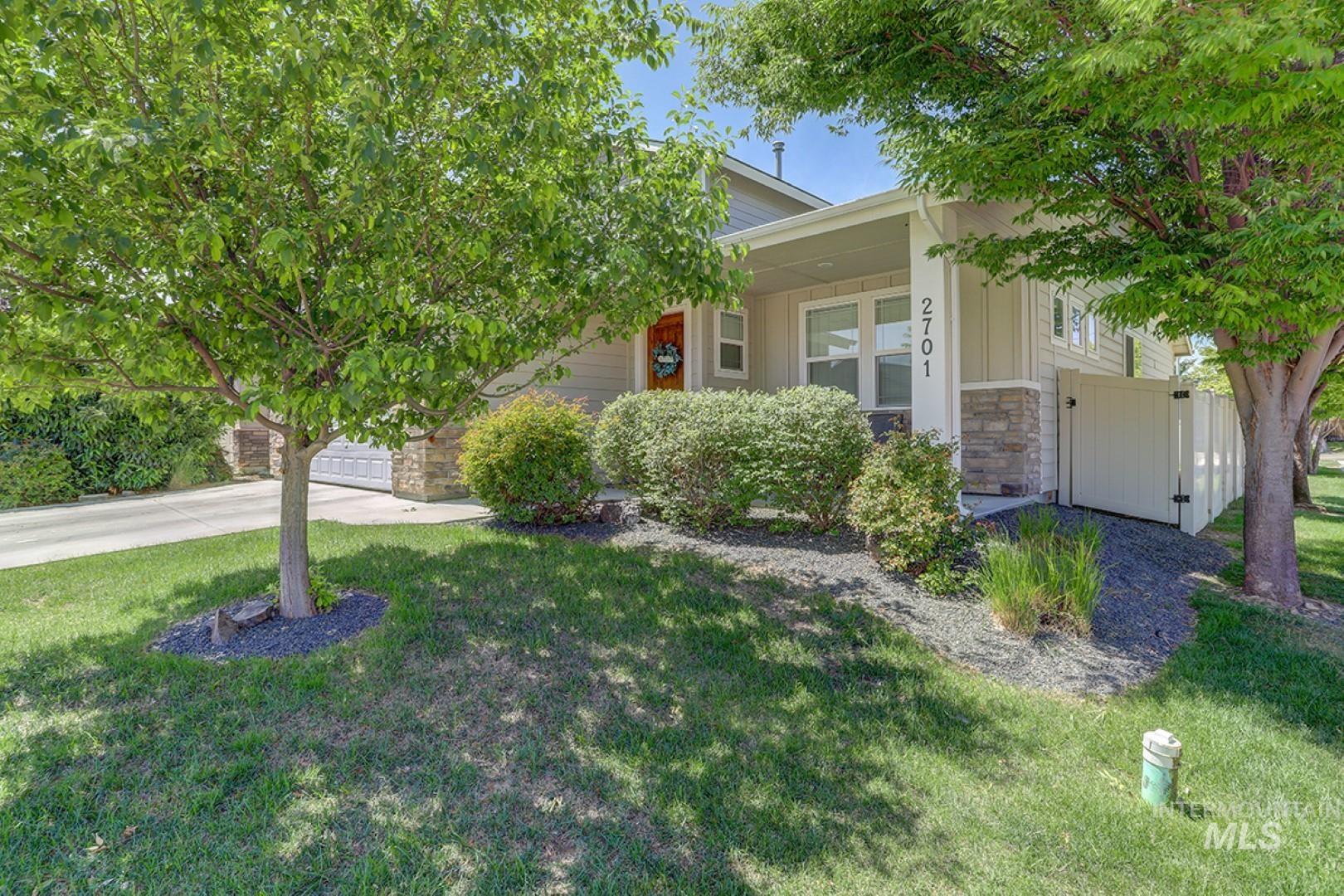 2701 N Summerbrook, Meridian, Idaho 83646, 4 Bedrooms, 2.5 Bathrooms, Residential For Sale, Price $449,900, 98948681