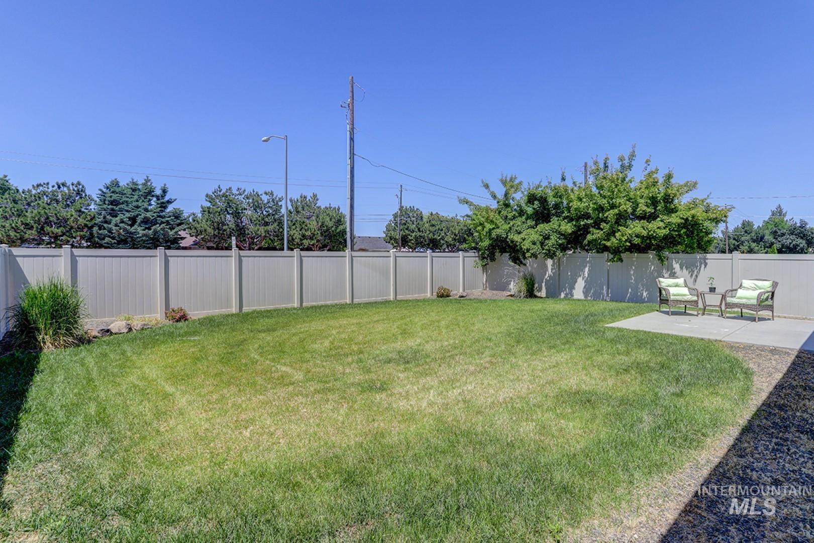 2701 N Summerbrook, Meridian, Idaho 83646, 4 Bedrooms, 2.5 Bathrooms, Residential For Sale, Price $449,900, 98948681