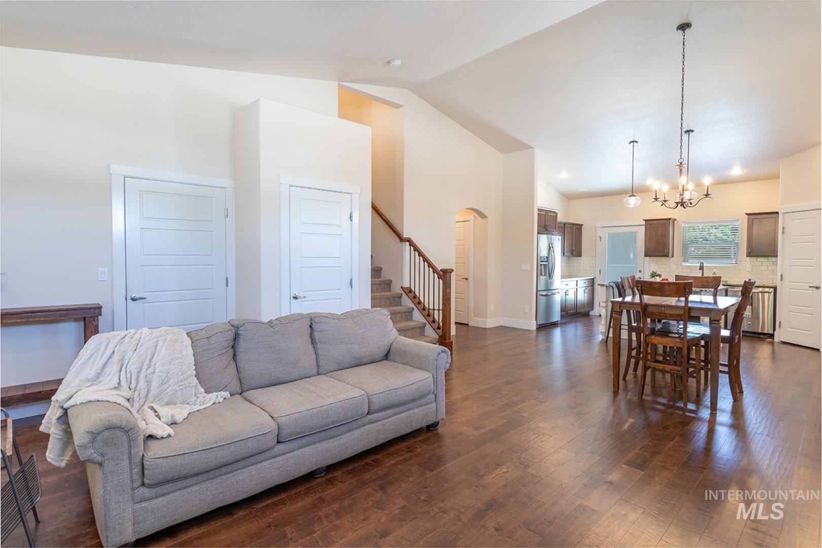 2701 N Summerbrook, Meridian, Idaho 83646, 4 Bedrooms, 2.5 Bathrooms, Residential For Sale, Price $449,900, 98948681