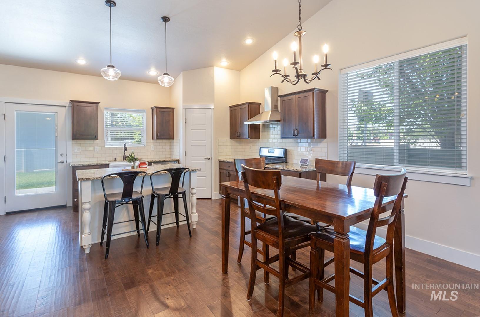 2701 N Summerbrook, Meridian, Idaho 83646, 4 Bedrooms, 2.5 Bathrooms, Residential For Sale, Price $449,900, 98948681