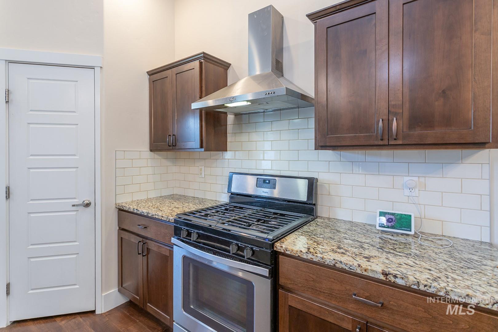 2701 N Summerbrook, Meridian, Idaho 83646, 4 Bedrooms, 2.5 Bathrooms, Residential For Sale, Price $449,900, 98948681