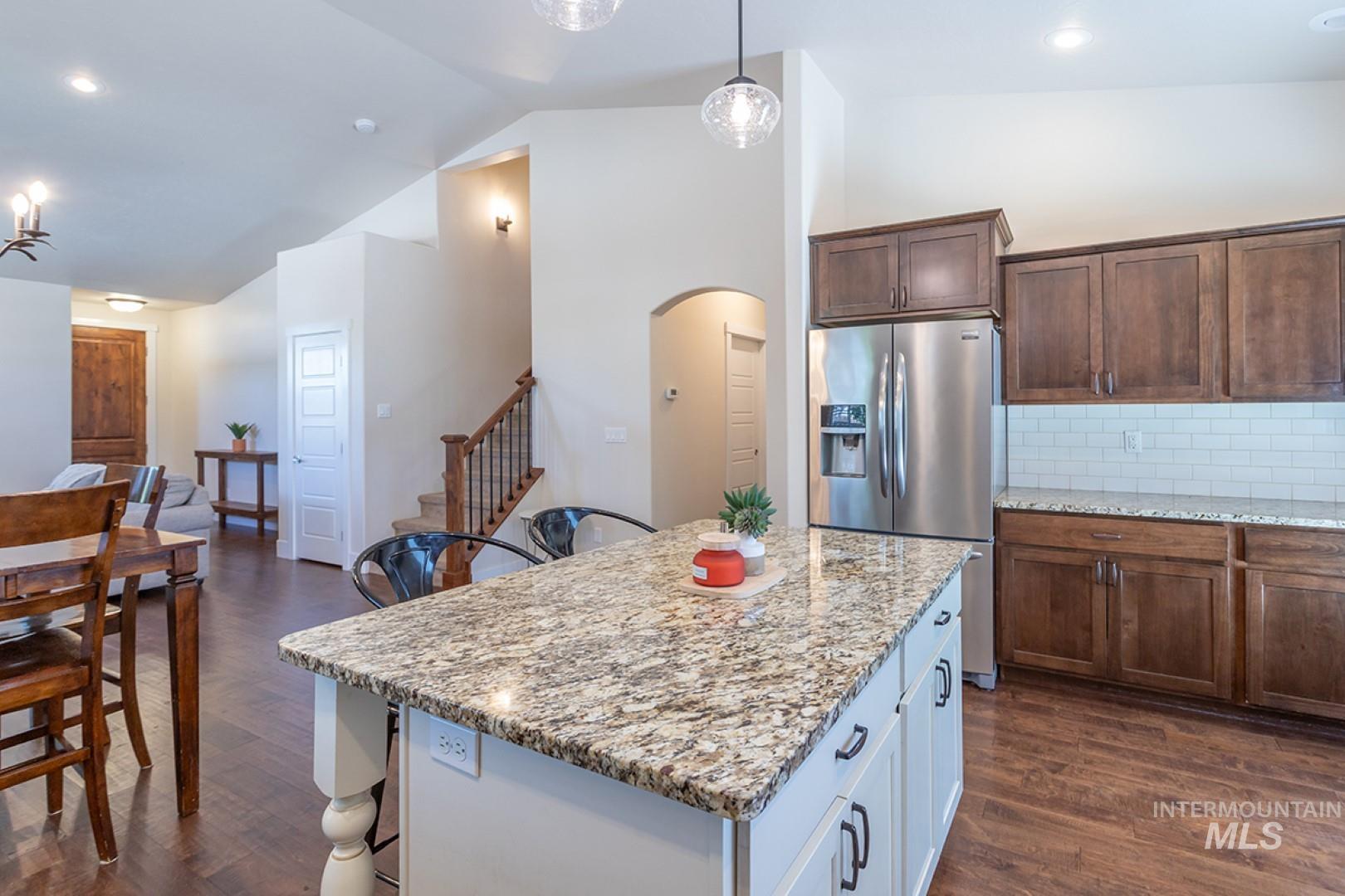 2701 N Summerbrook, Meridian, Idaho 83646, 4 Bedrooms, 2.5 Bathrooms, Residential For Sale, Price $449,900, 98948681