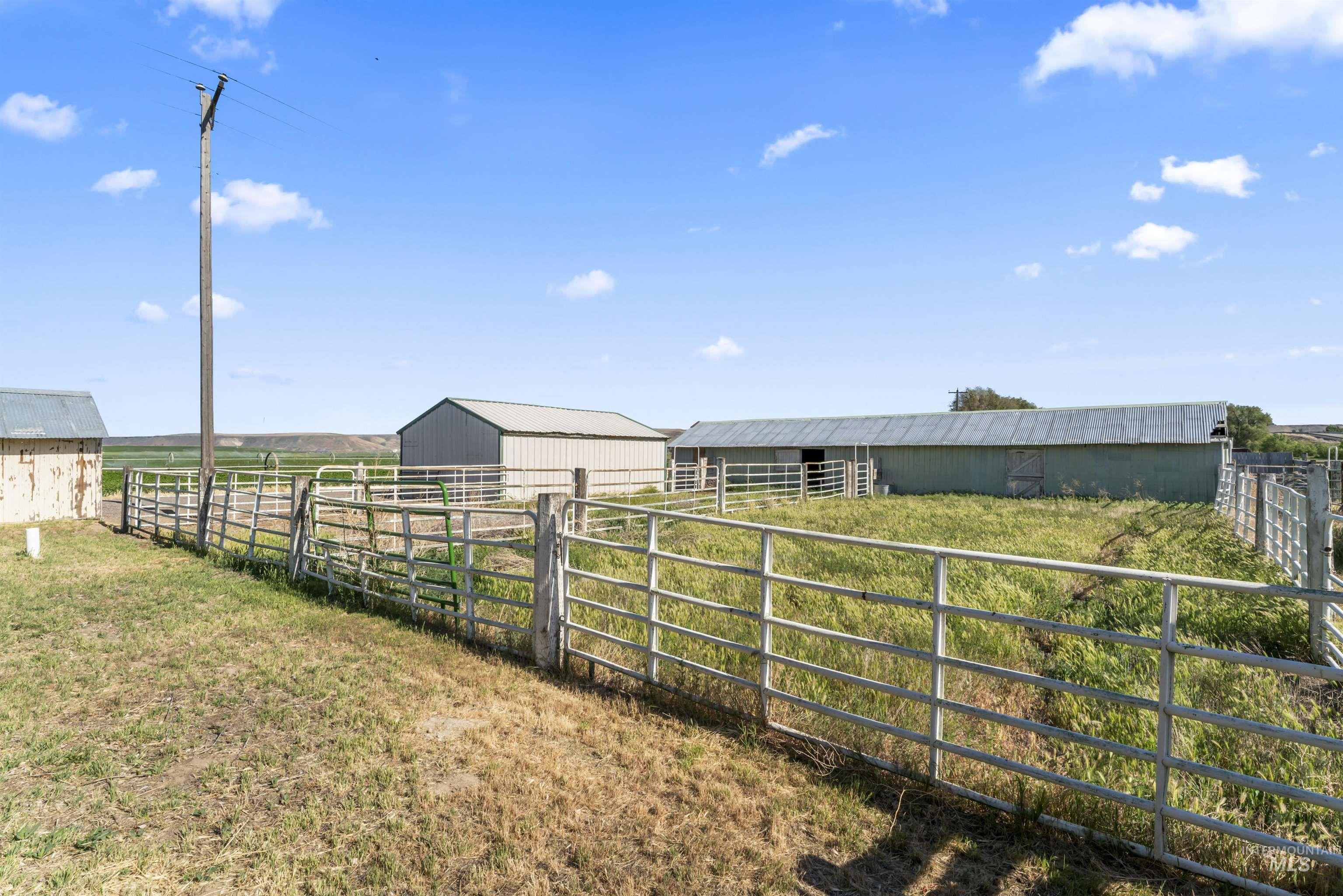 146 N Hammett Hill Rd, Hammett, Idaho 83627, 4 Bedrooms, 2 Bathrooms, Farm & Ranch For Sale, Price $450,000, 98948736