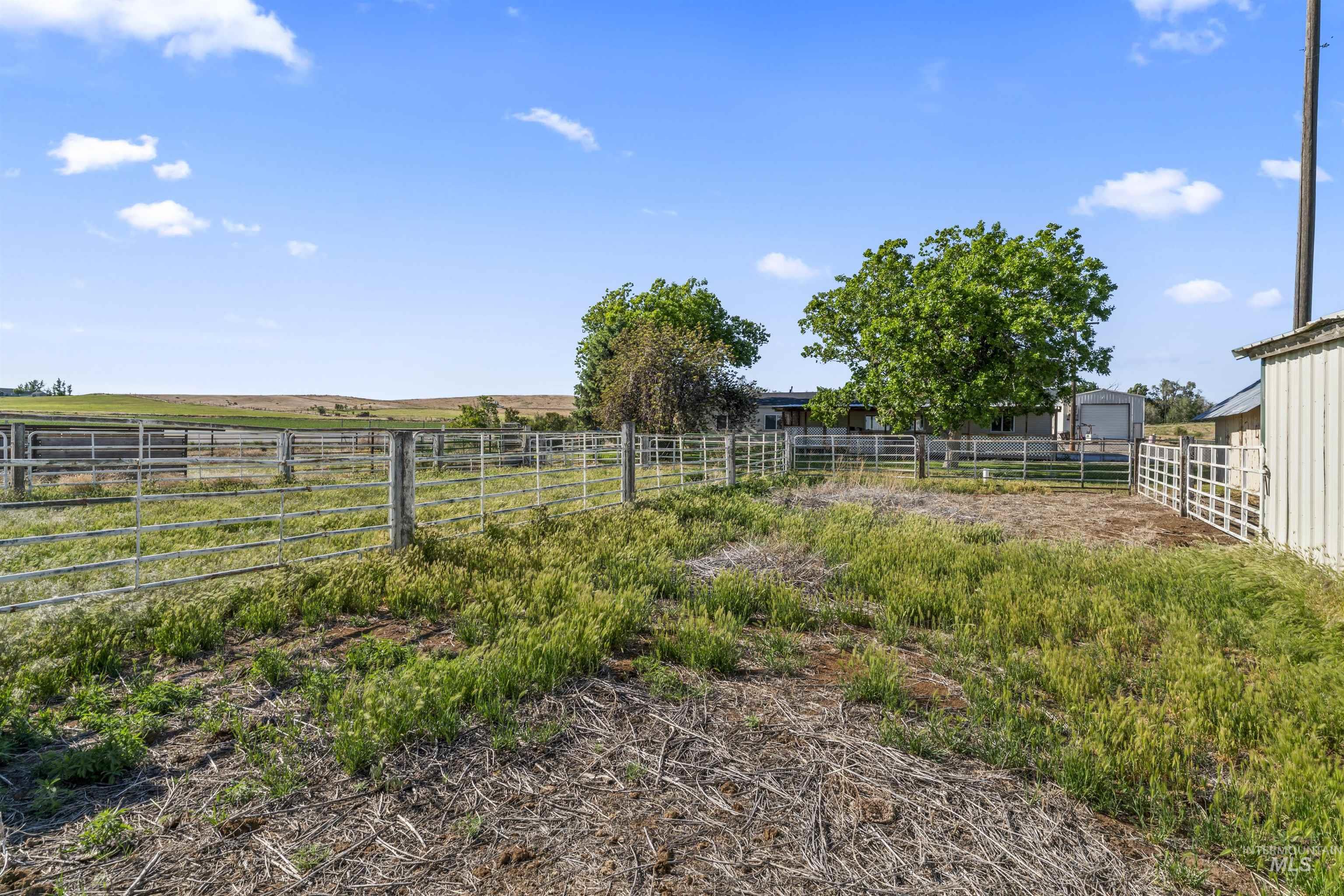 146 N Hammett Hill Rd, Hammett, Idaho 83627, 4 Bedrooms, 2 Bathrooms, Farm & Ranch For Sale, Price $450,000, 98948736