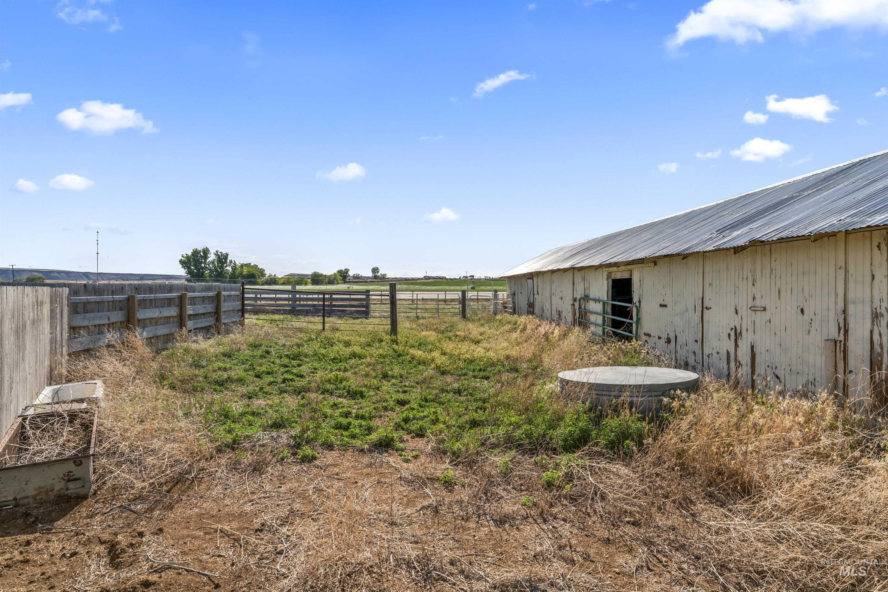 146 N Hammett Hill Rd, Hammett, Idaho 83627, 4 Bedrooms, 2 Bathrooms, Farm & Ranch For Sale, Price $450,000, 98948736