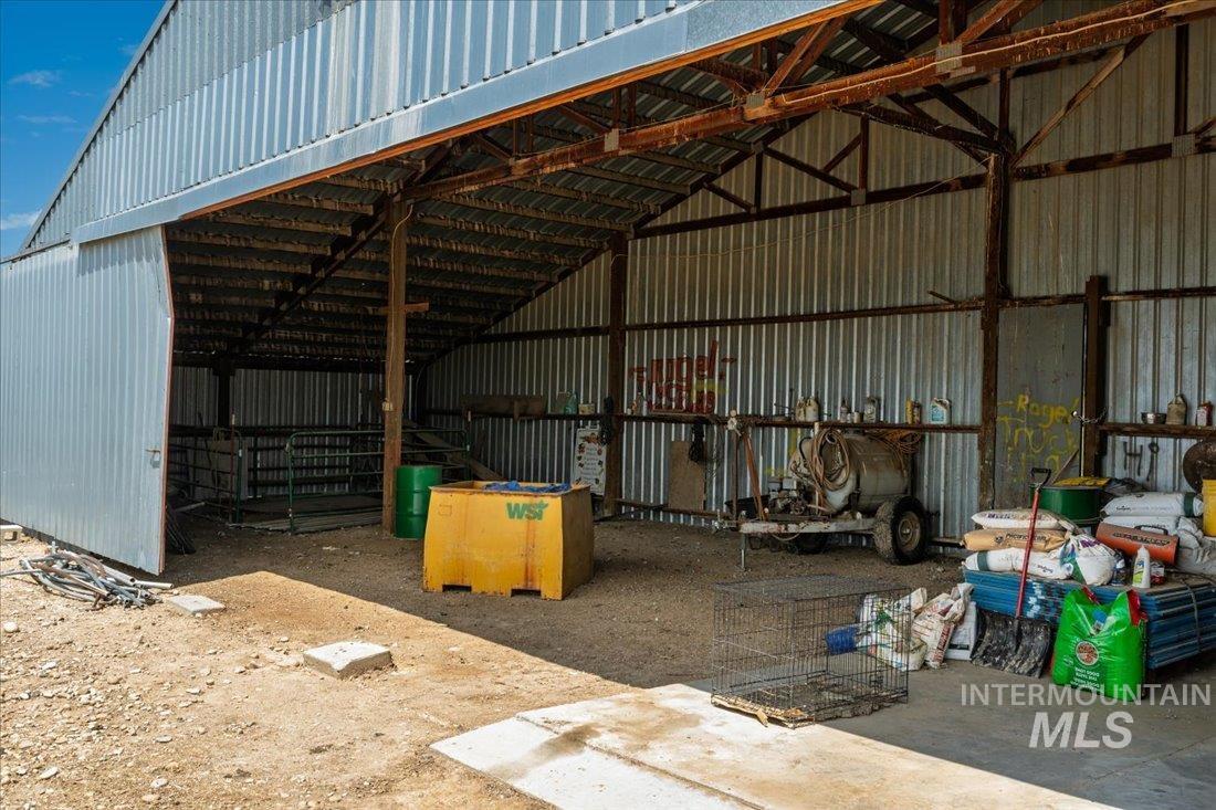 15741 Willis Road, Caldwell, Idaho 83607, 4 Bedrooms, 2 Bathrooms, Residential For Sale, Price $950,000, 98948758