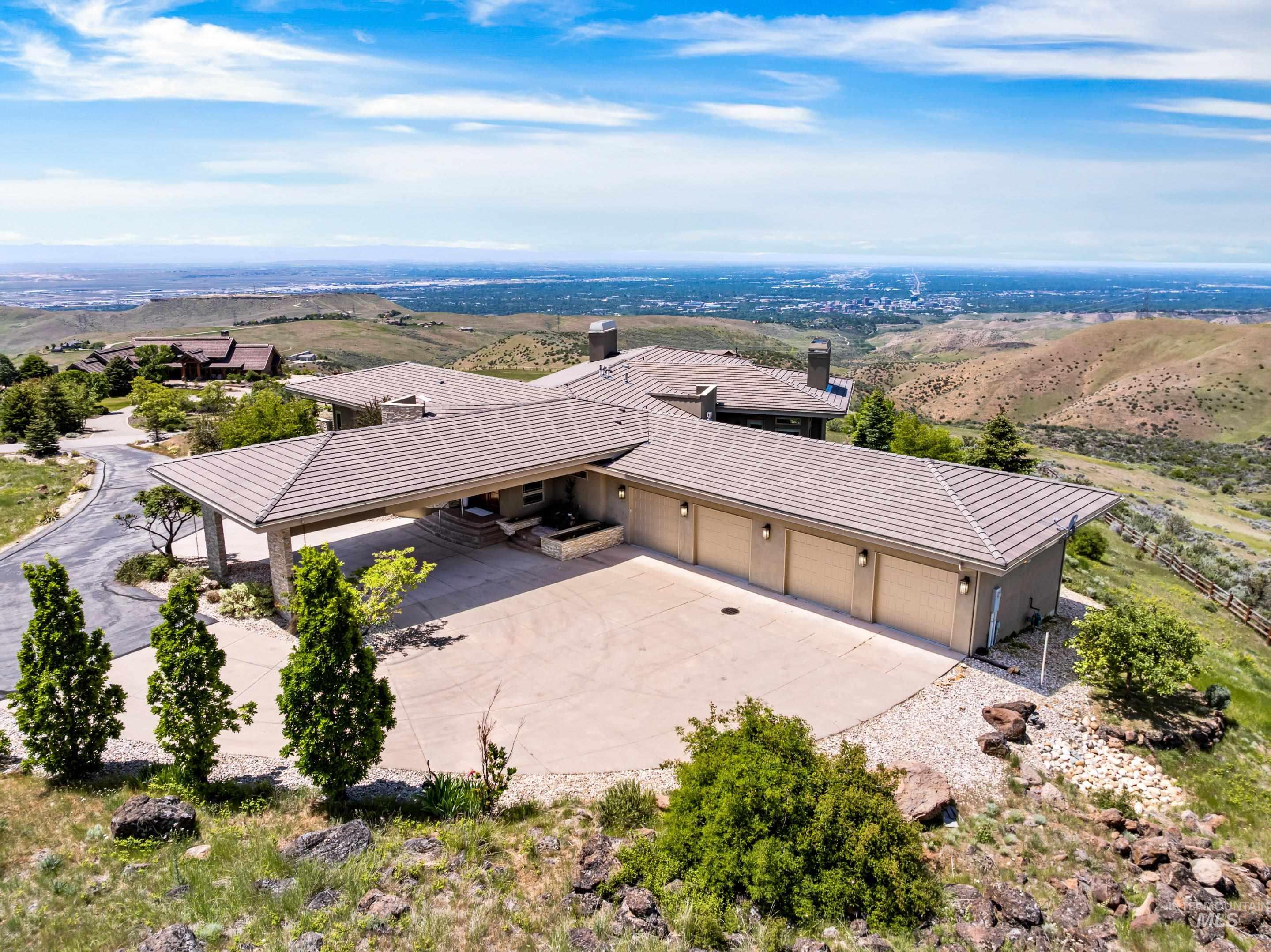 6329 E Wildhorse Ln, Boise, Idaho 83712, 4 Bedrooms, 5 Bathrooms, Residential For Sale, Price $2,799,900, 98948816