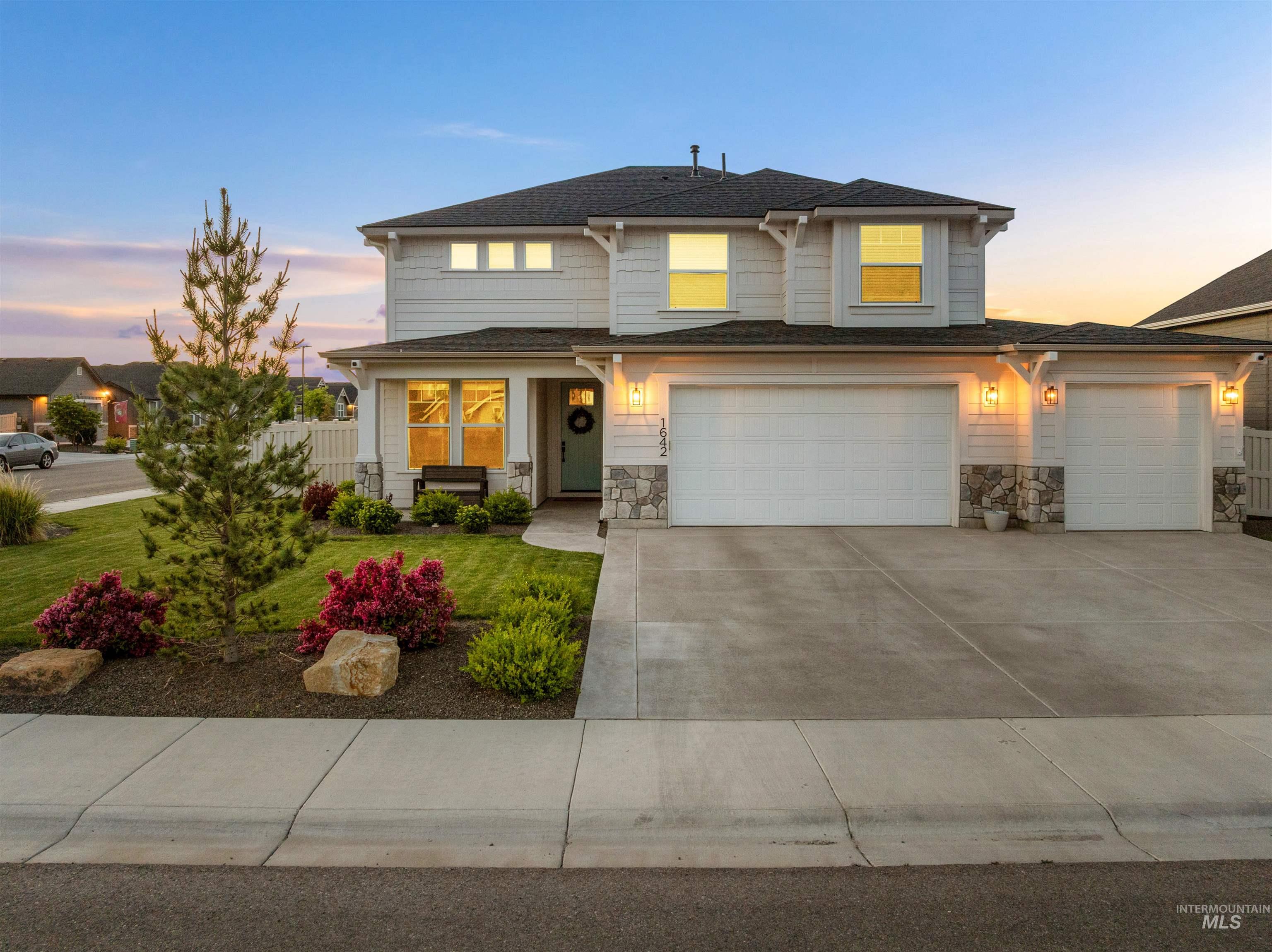 1642 Banff St, Middleton, Idaho 83644, 5 Bedrooms, 2.5 Bathrooms, Residential For Sale, Price $669,000, 98948896