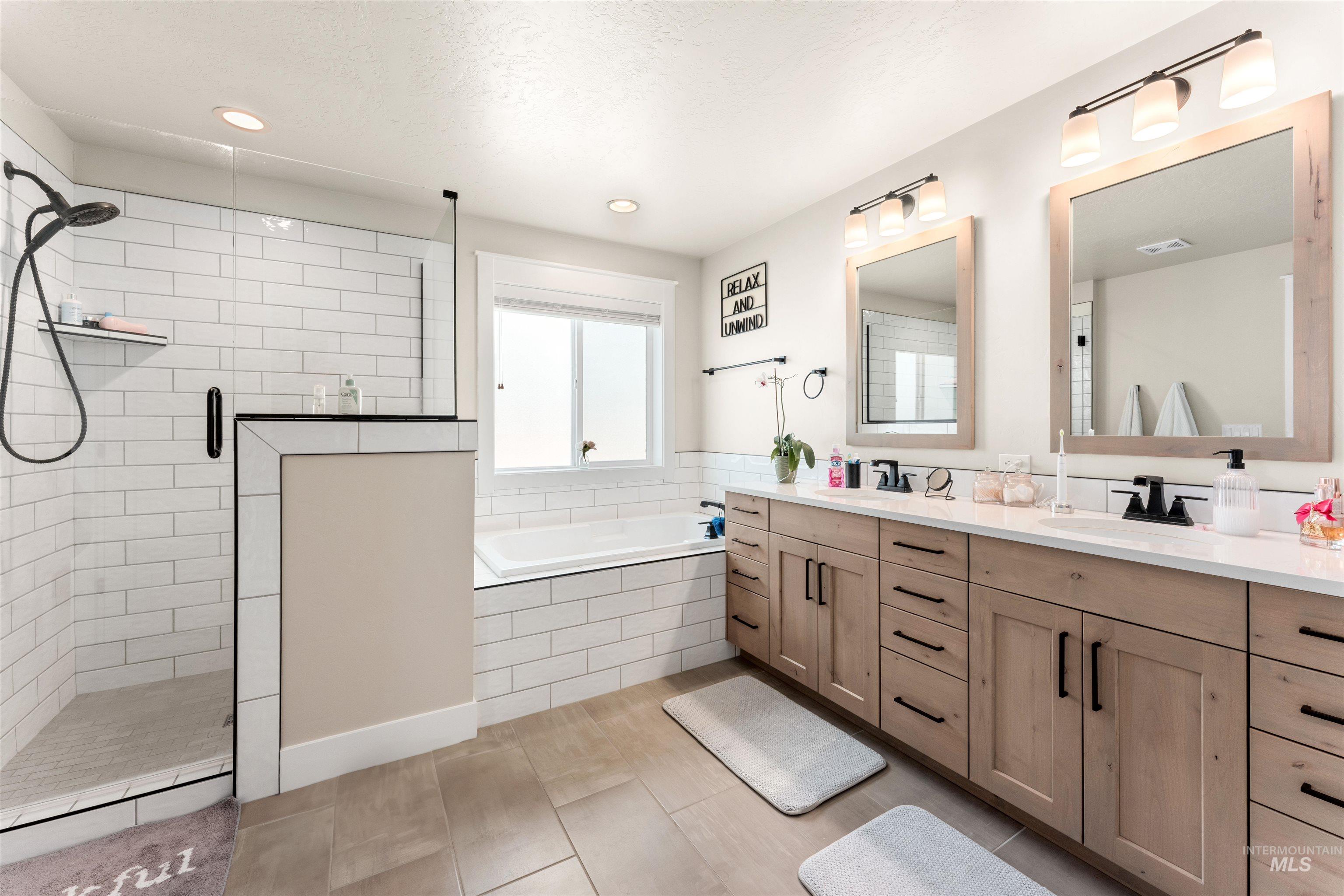 1642 Banff St, Middleton, Idaho 83644, 5 Bedrooms, 2.5 Bathrooms, Residential For Sale, Price $669,000, 98948896