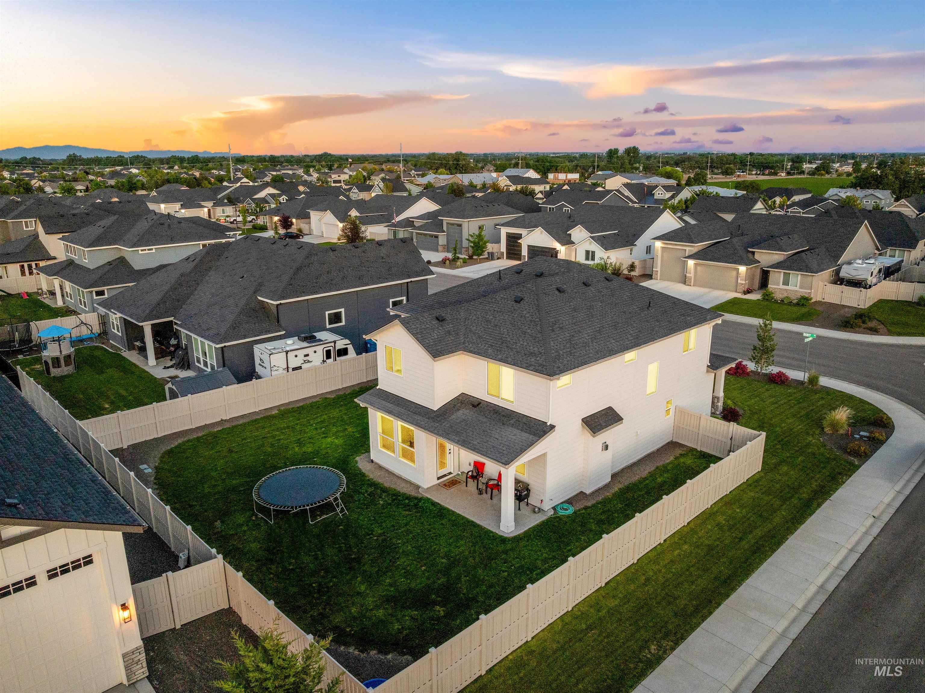 1642 Banff St, Middleton, Idaho 83644, 5 Bedrooms, 2.5 Bathrooms, Residential For Sale, Price $669,000, 98948896