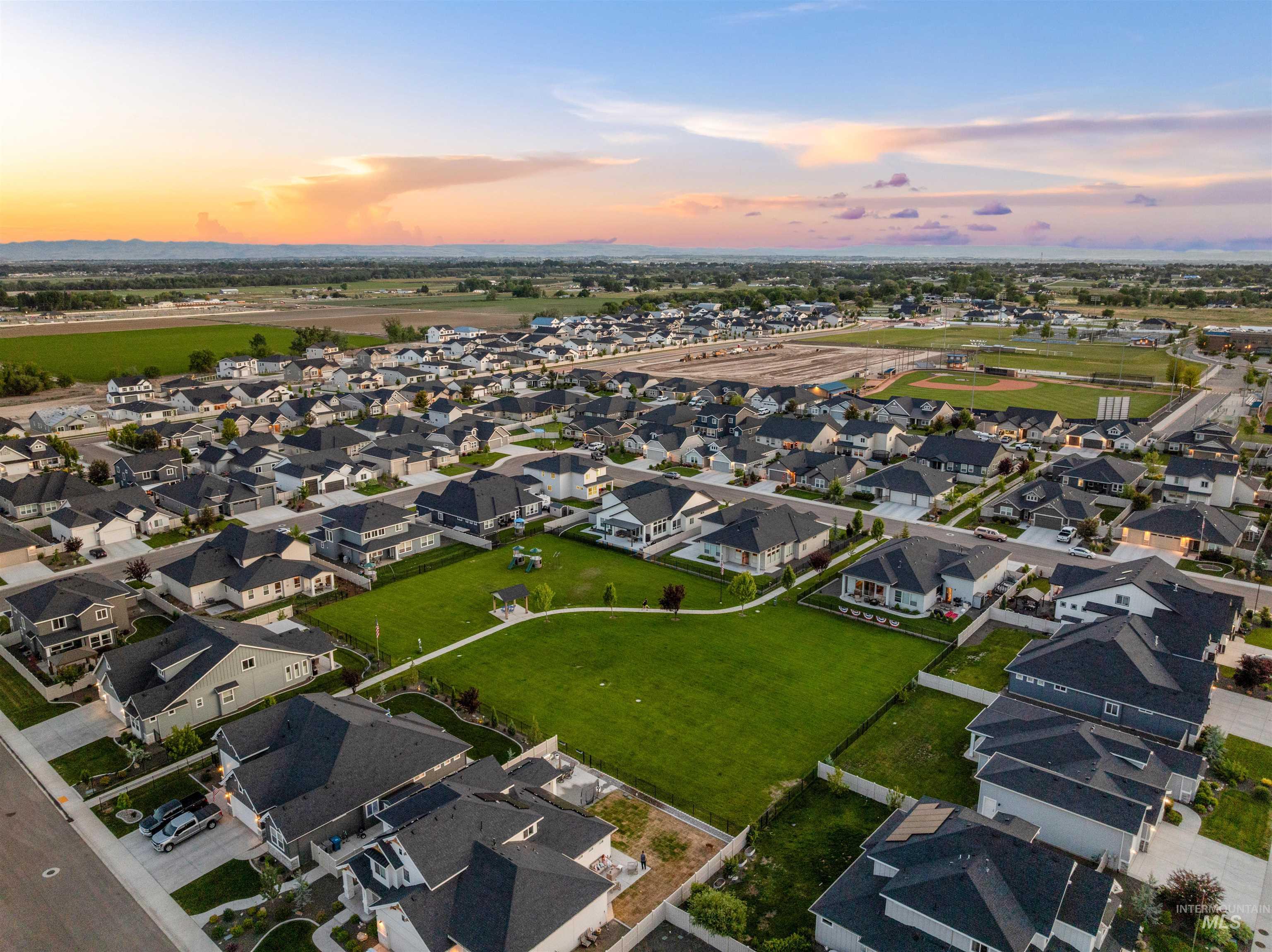 1642 Banff St, Middleton, Idaho 83644, 5 Bedrooms, 2.5 Bathrooms, Residential For Sale, Price $669,000, 98948896