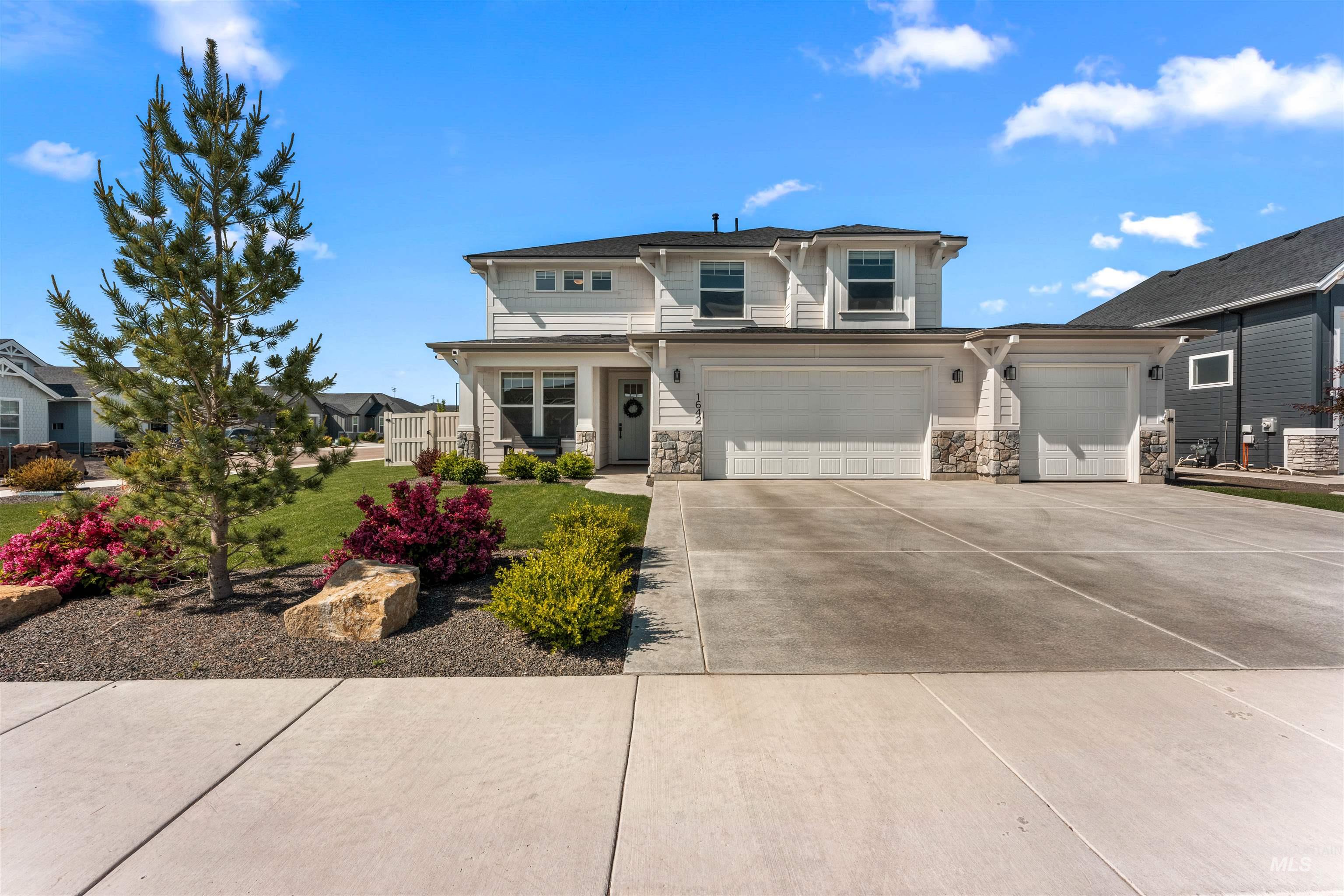 1642 Banff St, Middleton, Idaho 83644, 5 Bedrooms, 2.5 Bathrooms, Residential For Sale, Price $669,000, 98948896