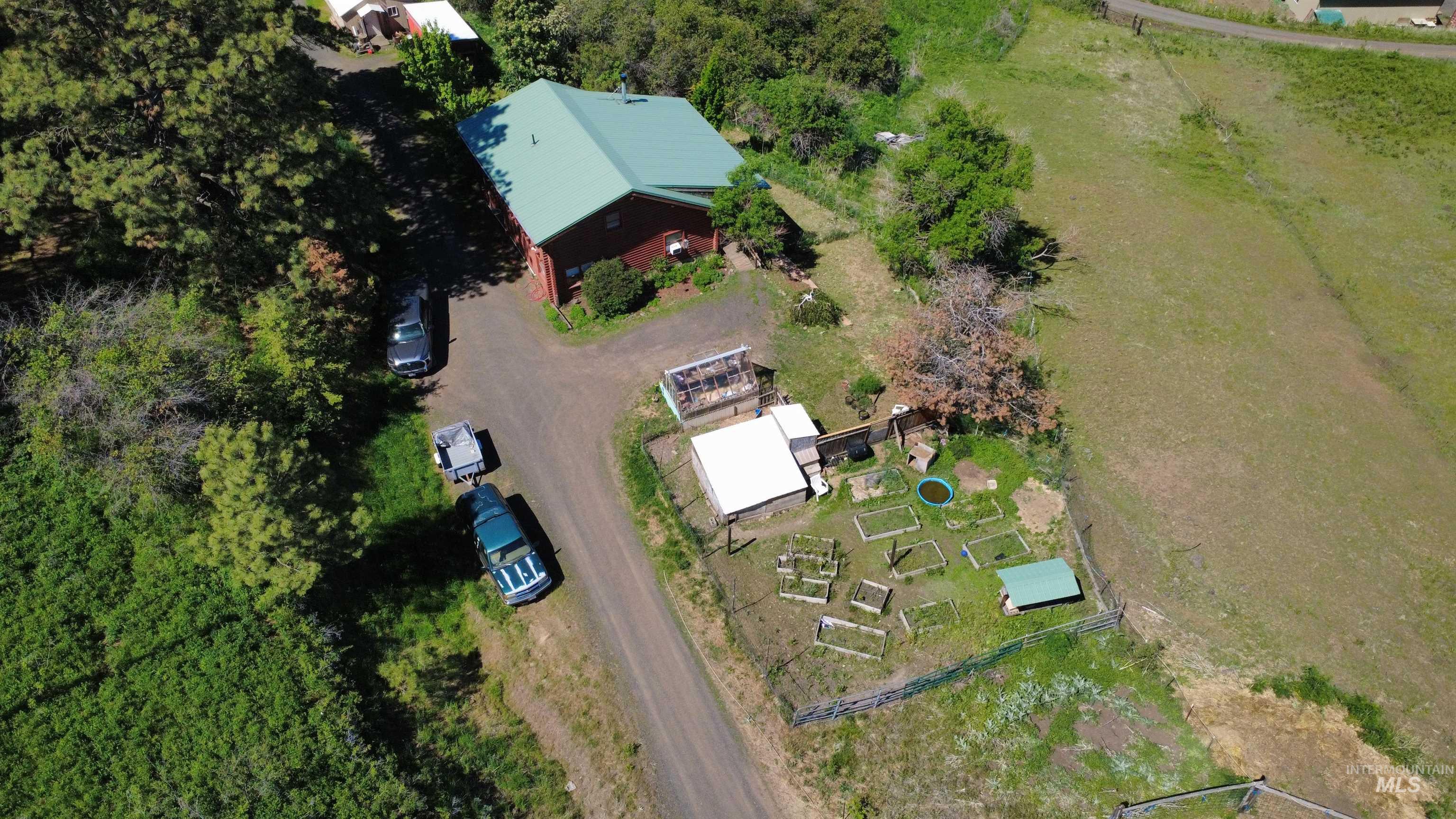 39055 Hilltop Ln, Lewiston, Idaho 83501, 3 Bedrooms, 2 Bathrooms, Residential For Sale, Price $495,000, 98948907