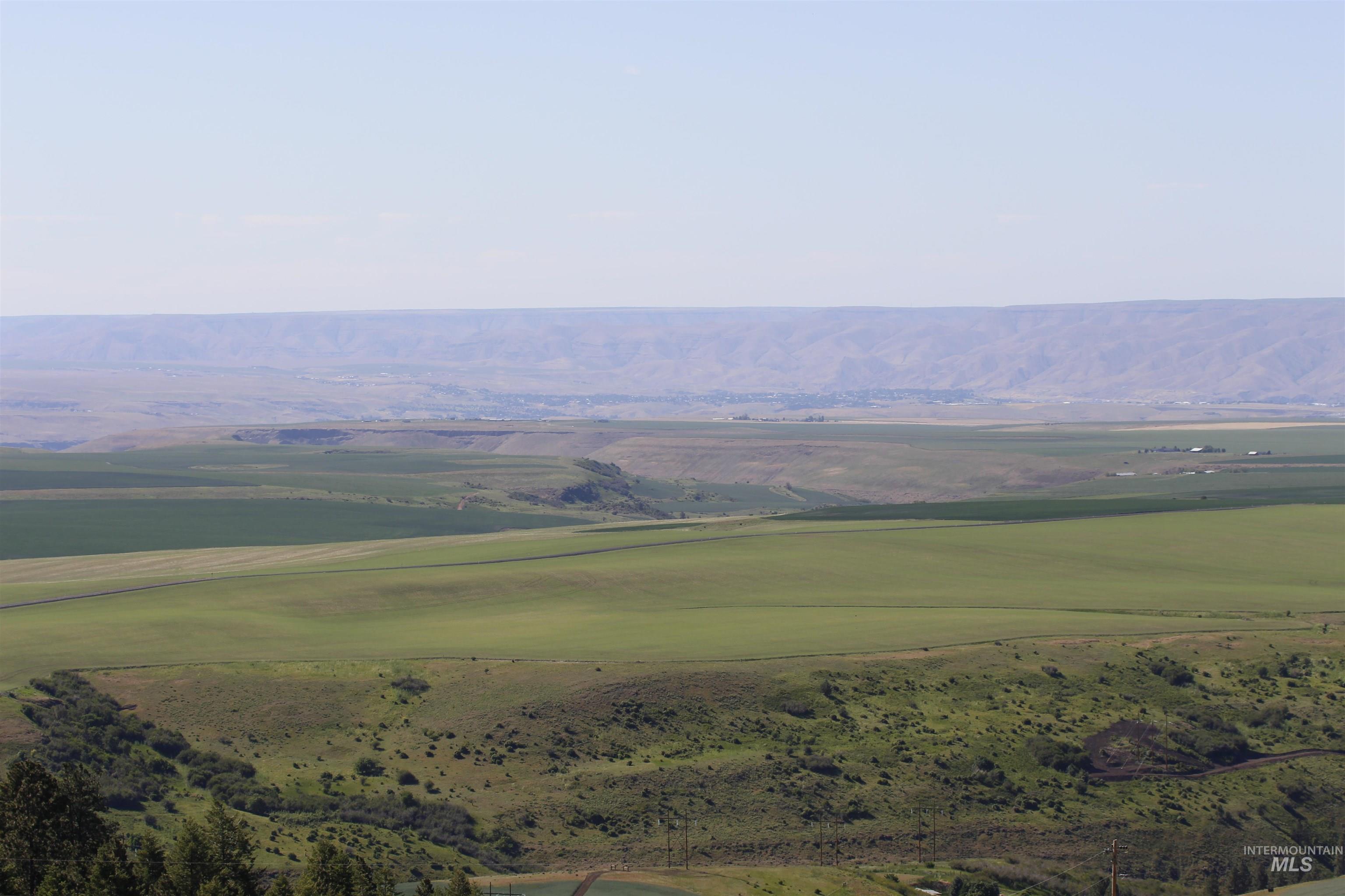 39055 Hilltop Ln, Lewiston, Idaho 83501, 3 Bedrooms, 2 Bathrooms, Residential For Sale, Price $495,000, 98948907