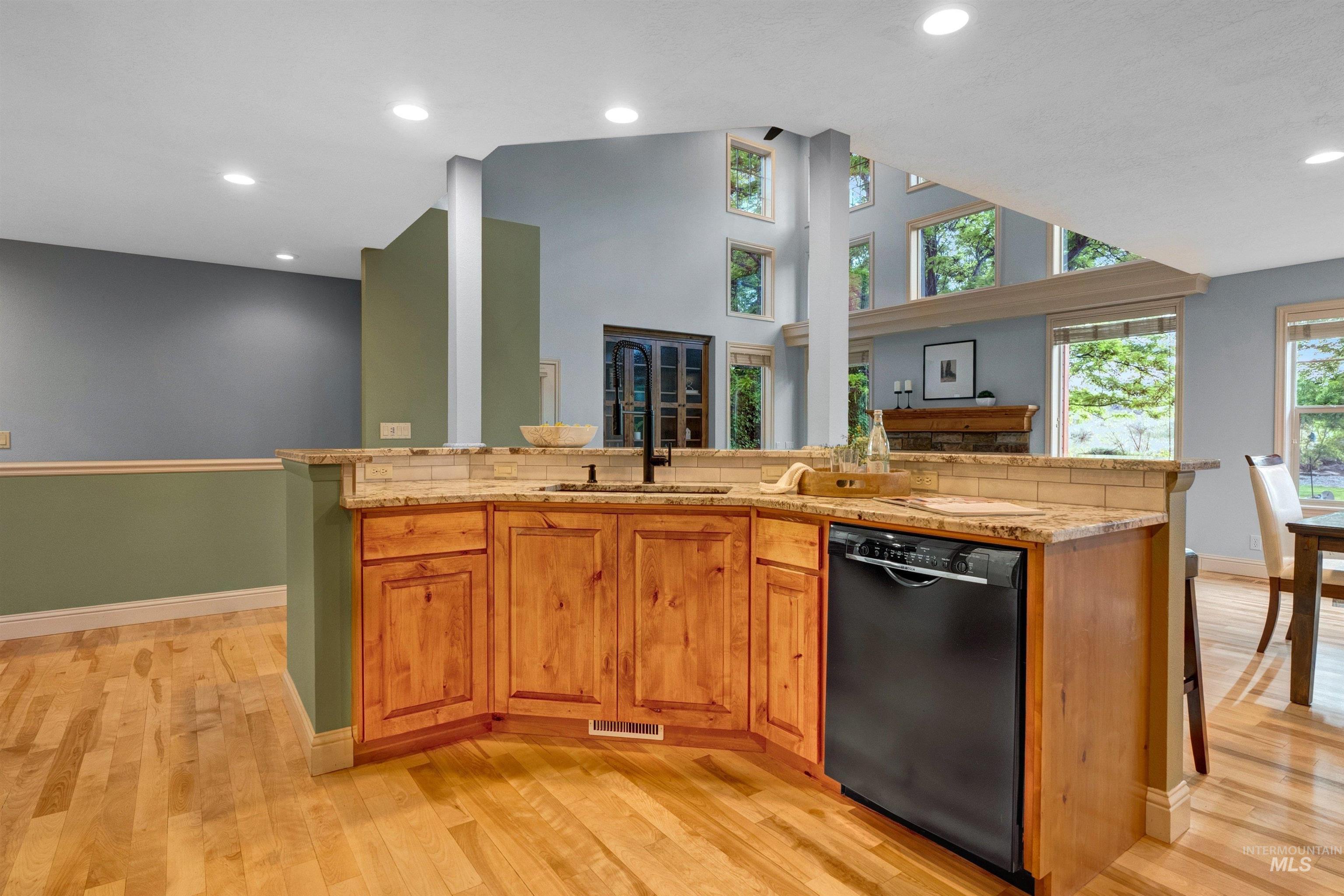 12875 N Schicks Ridge Road, Boise, Idaho 83714-9454, 4 Bedrooms, 3.5 Bathrooms, Residential For Sale, Price $899,900, 98948980