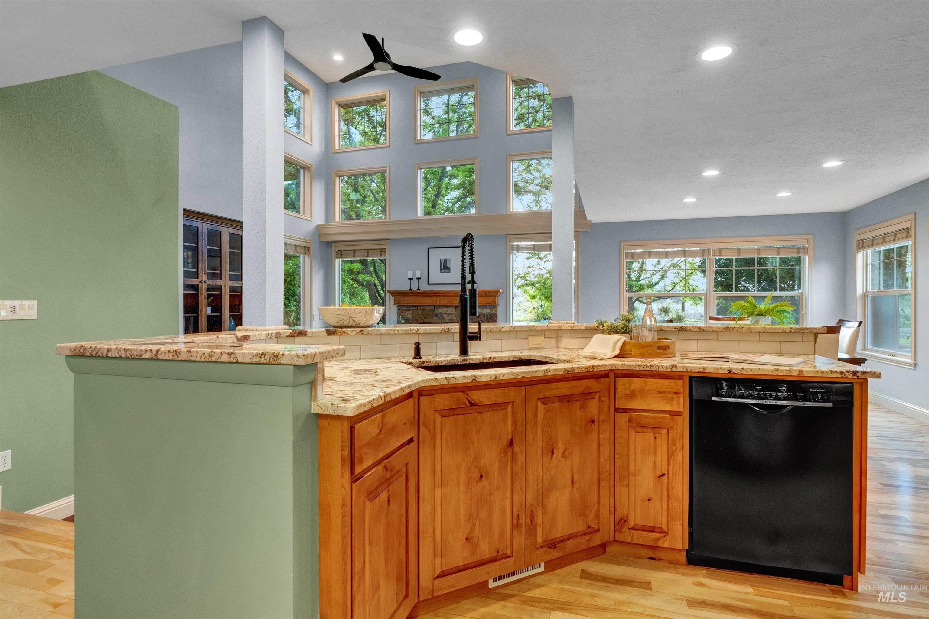 12875 N Schicks Ridge Road, Boise, Idaho 83714-9454, 4 Bedrooms, 3.5 Bathrooms, Residential For Sale, Price $899,900, 98948980