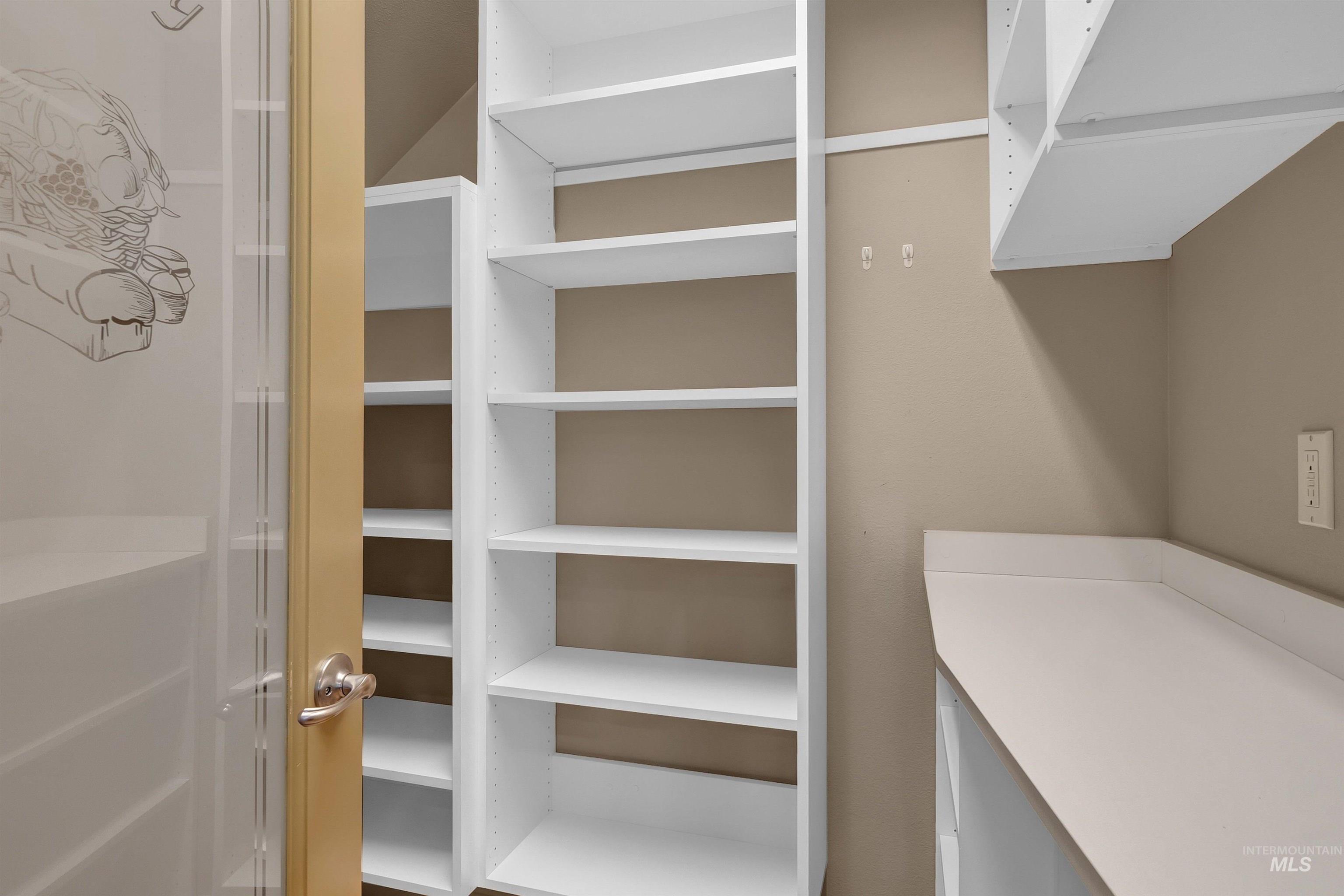 12875 N Schicks Ridge Road, Boise, Idaho 83714-9454, 4 Bedrooms, 3.5 Bathrooms, Residential For Sale, Price $899,900, 98948980