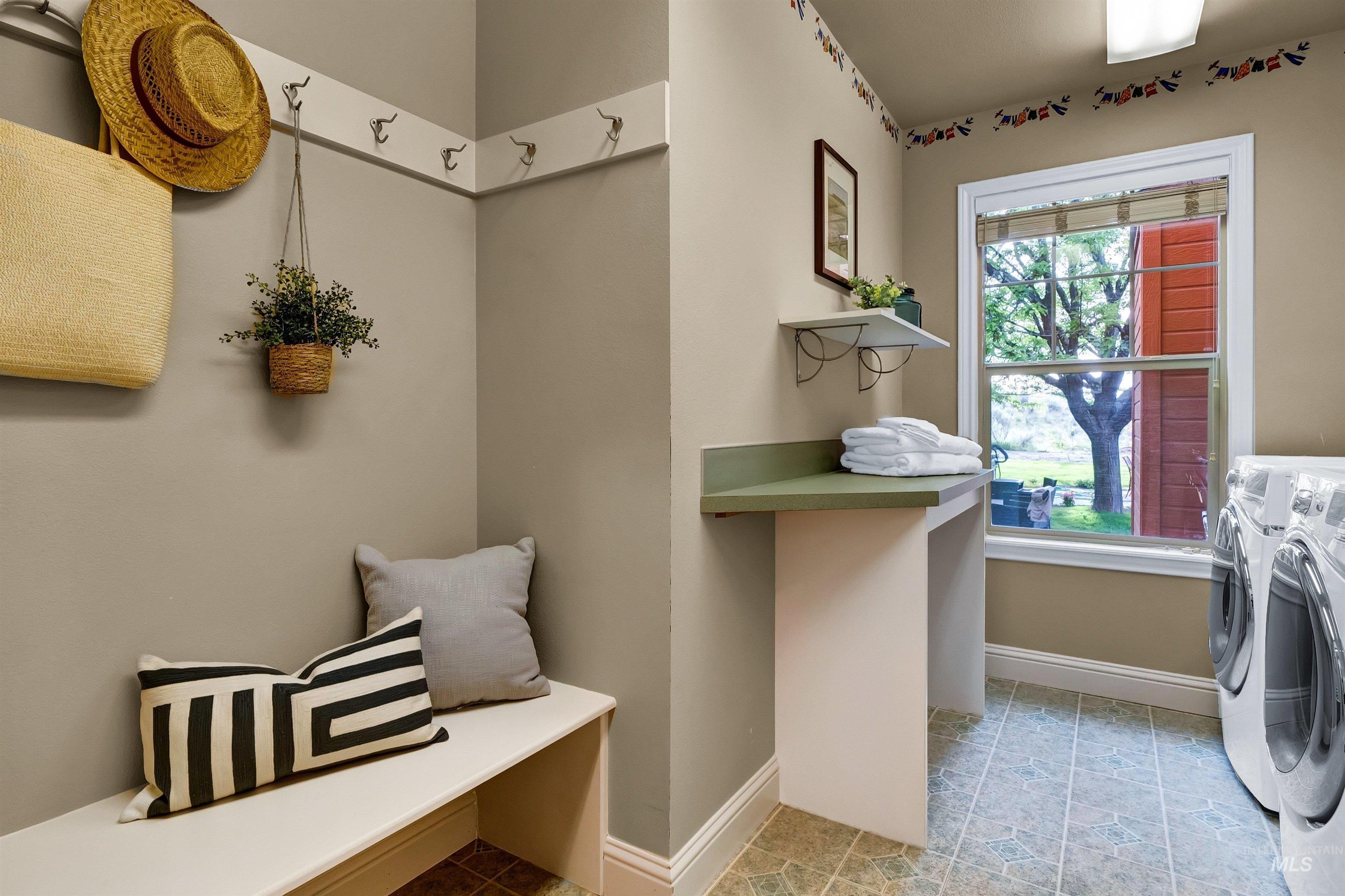 12875 N Schicks Ridge Road, Boise, Idaho 83714-9454, 4 Bedrooms, 3.5 Bathrooms, Residential For Sale, Price $899,900, 98948980