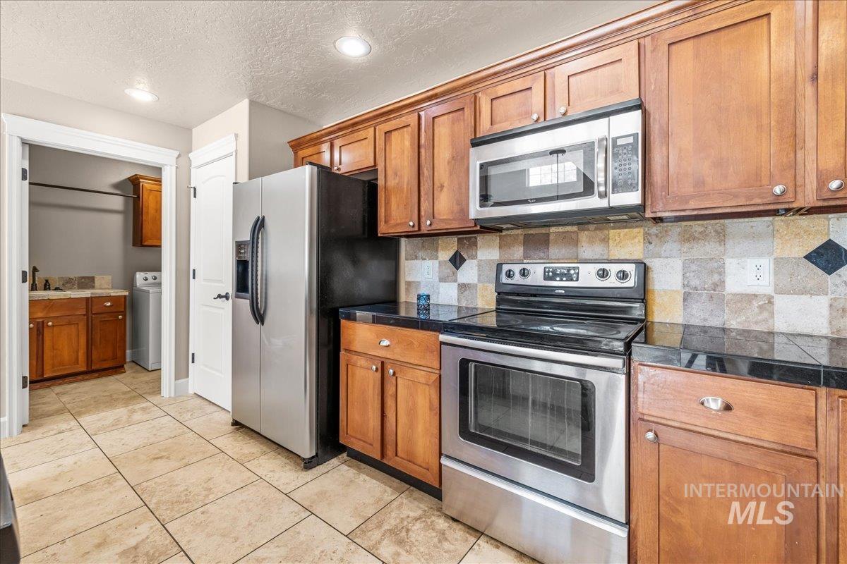 2476 S Amaya Lane, Boise, Idaho 83709, 4 Bedrooms, 3 Bathrooms, Residential For Sale, Price $444,900, 98948995