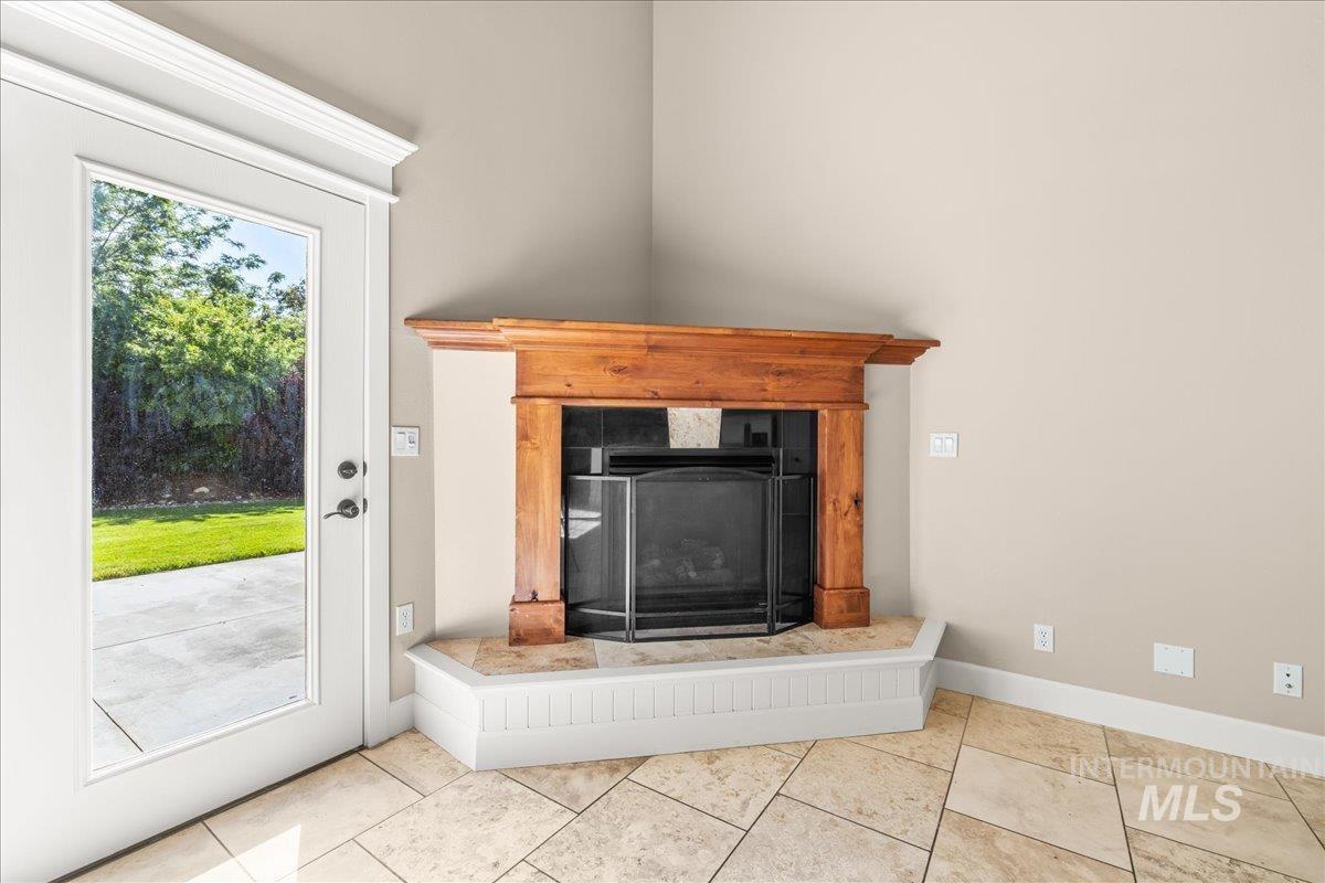 2476 S Amaya Lane, Boise, Idaho 83709, 4 Bedrooms, 3 Bathrooms, Residential For Sale, Price $444,900, 98948995