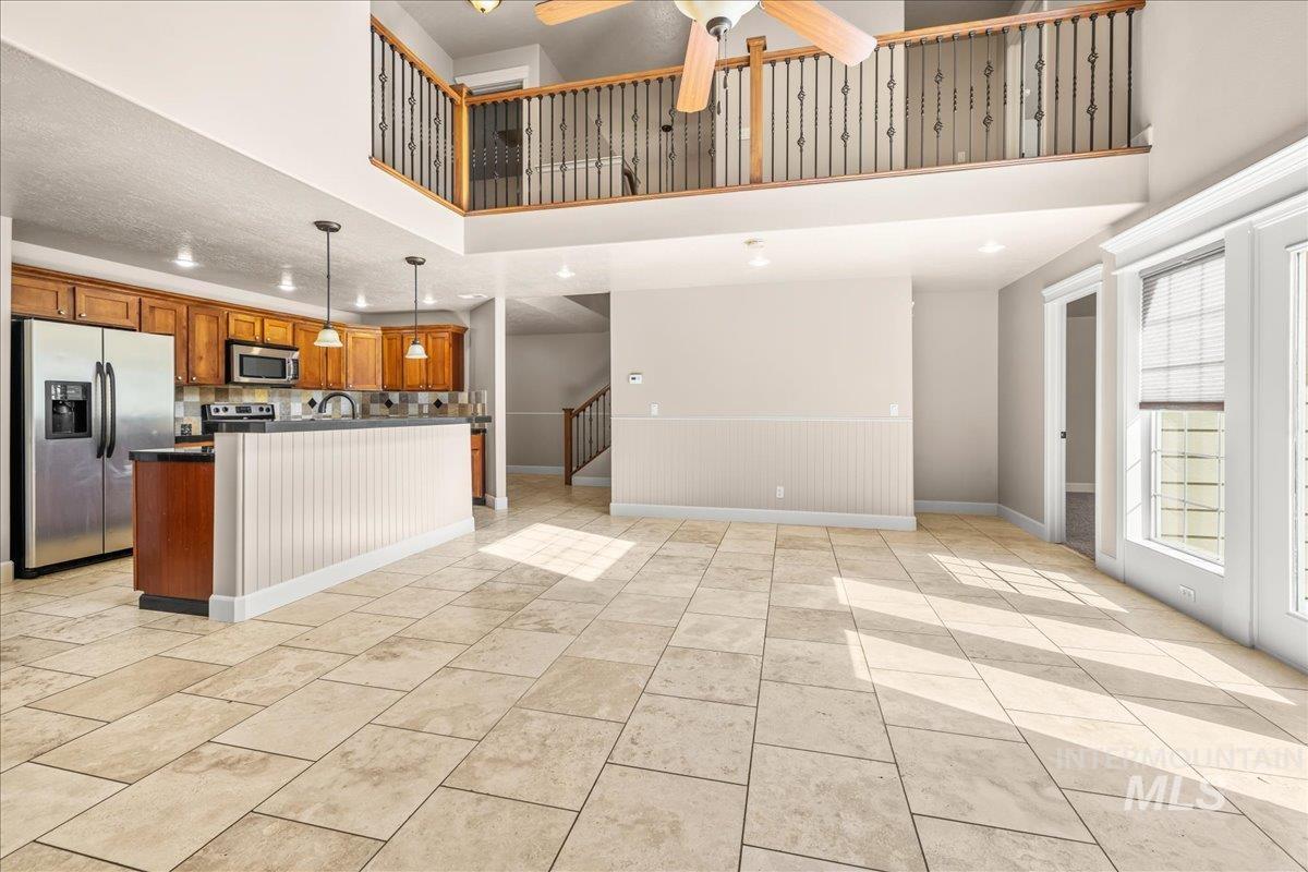 2476 S Amaya Lane, Boise, Idaho 83709, 4 Bedrooms, 3 Bathrooms, Residential For Sale, Price $444,900, 98948995