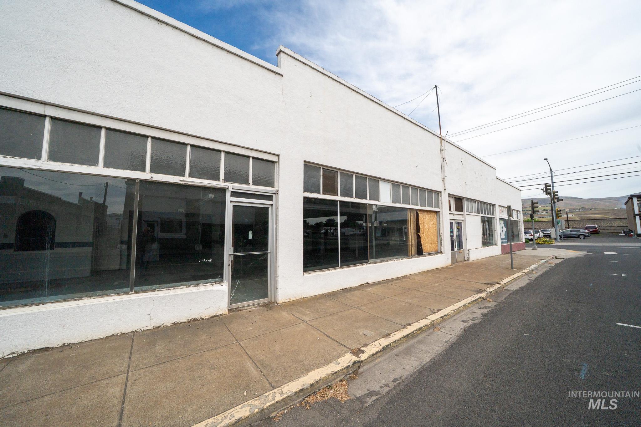 844 D Street, Lewiston, Idaho 83501, Business/Commercial For Sale, Price $795,000, 98949081