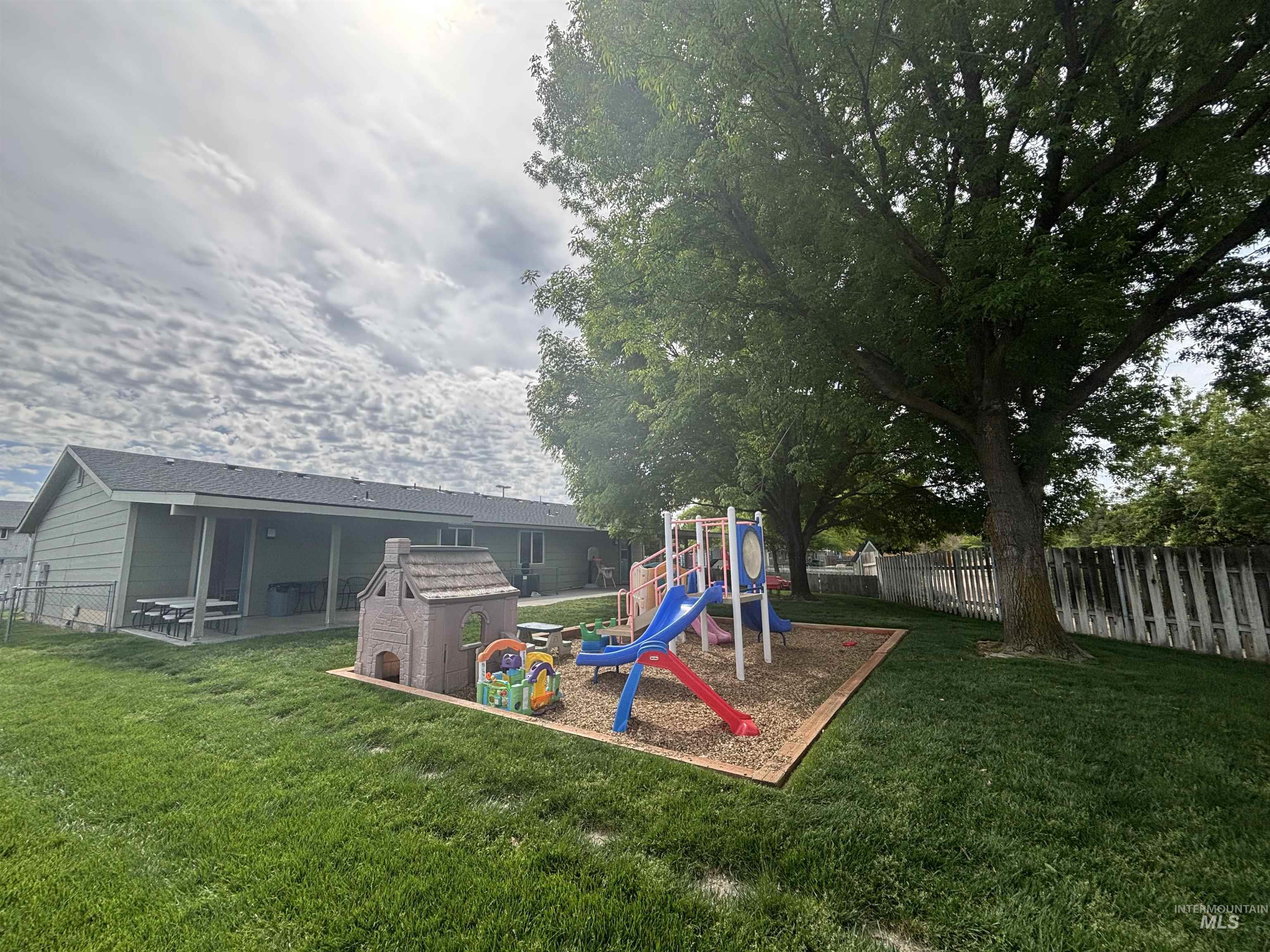 3989 S Black Hills Ave, Boise, Idaho 83709, Business/Commercial For Sale, Price $1,200,000, 98949085