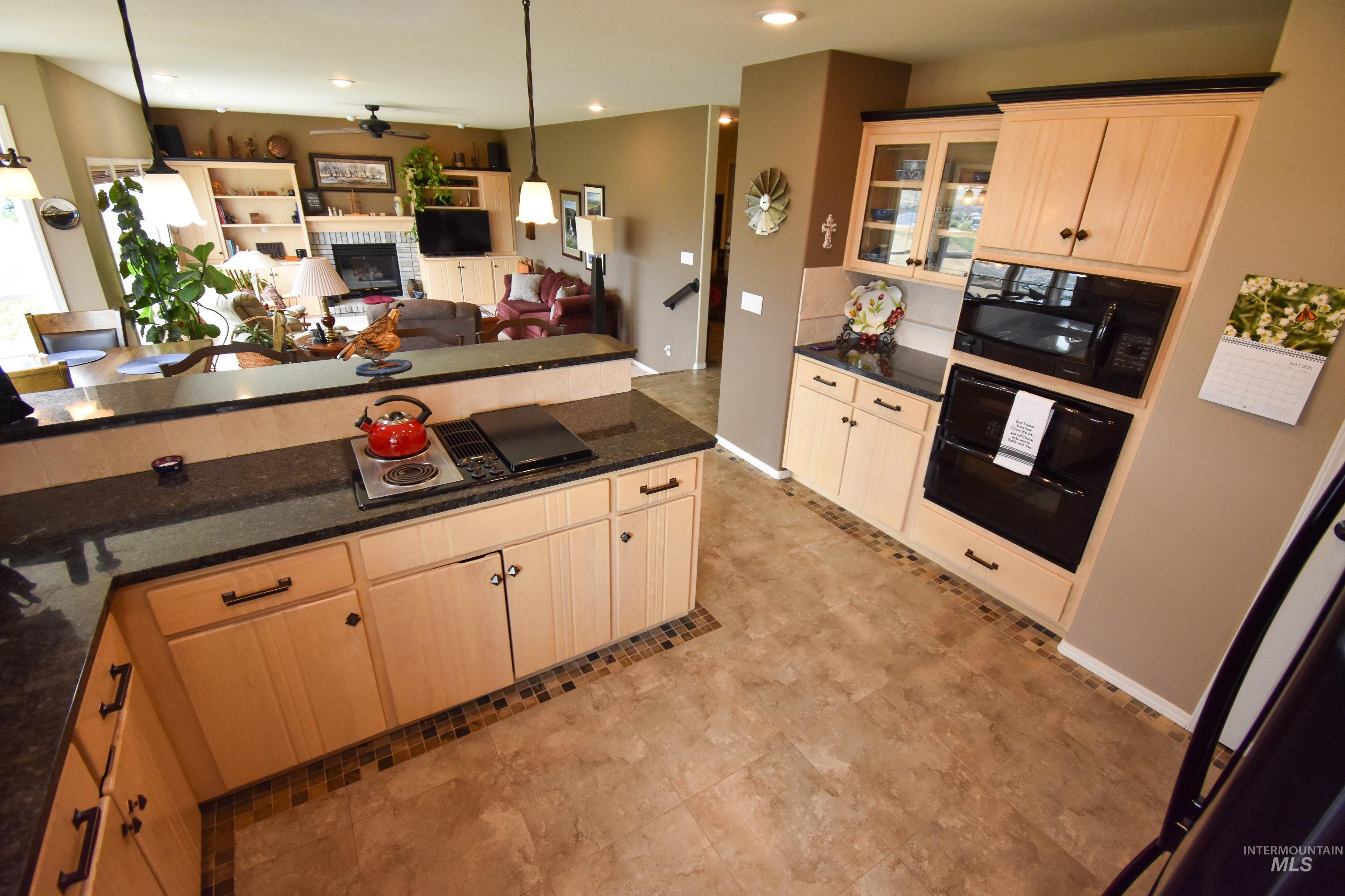 3725 Nicklaus Dr, Clarkston, Washington 99403, 5 Bedrooms, 4 Bathrooms, Residential For Sale, Price $794,000, 98949094